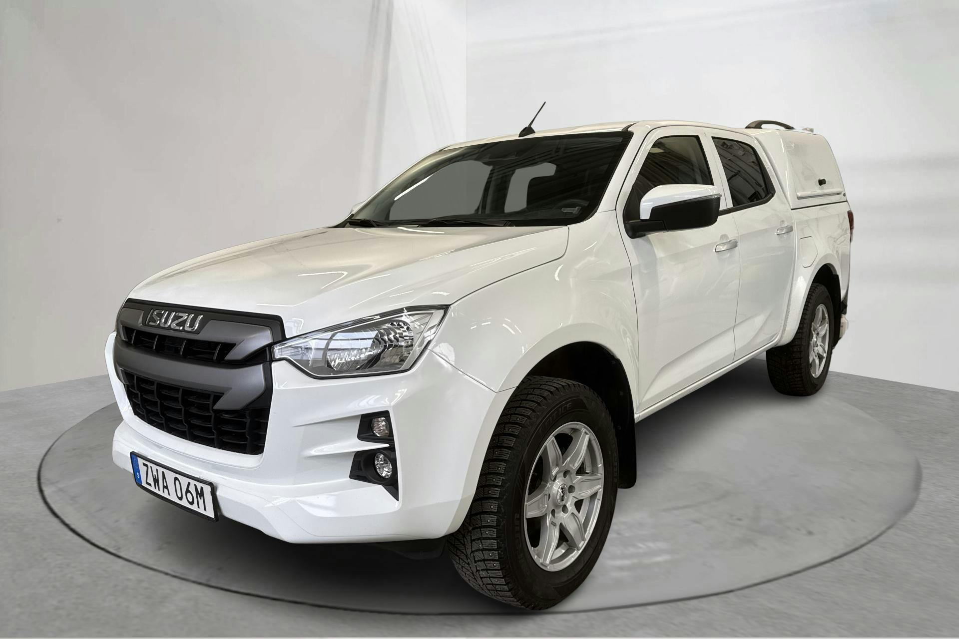 Presentation photo 1 of 19: Isuzu D-MAX 1.9 DDI 4WD (164hk) - 45 660 km - Manual - white - 2022