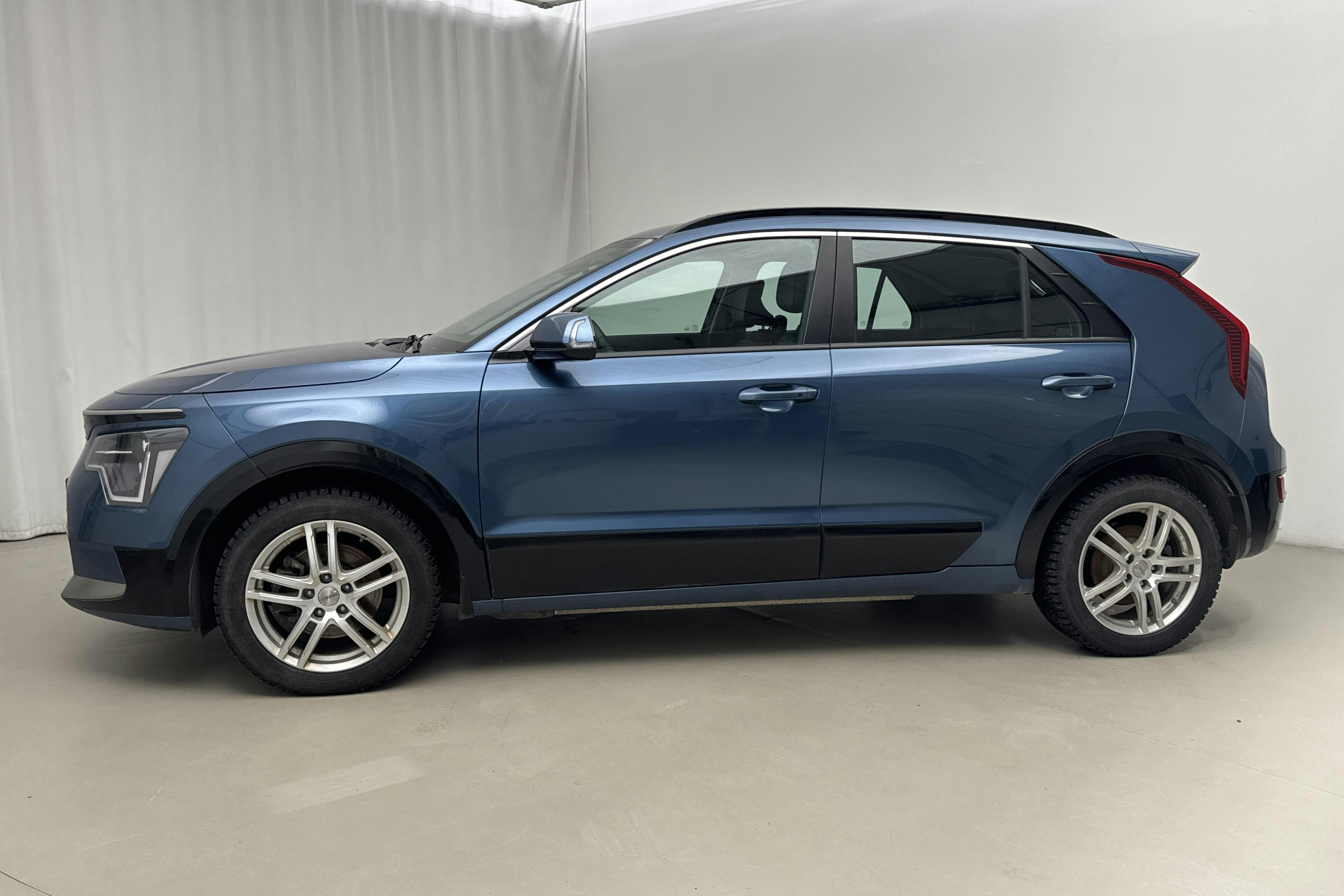 Esittelykuva 2 osoitteesta 22: KIA Niro EV 65kWh (204hk) - 75 340 km - Automaattinen - sininen - 2023