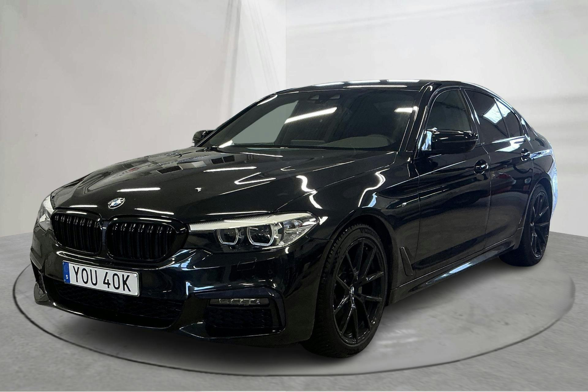 Presentation photo 1 of 14: BMW 520d xDrive Sedan, G30 (190hk) - 76 690 km - Automatic - black - 2019
