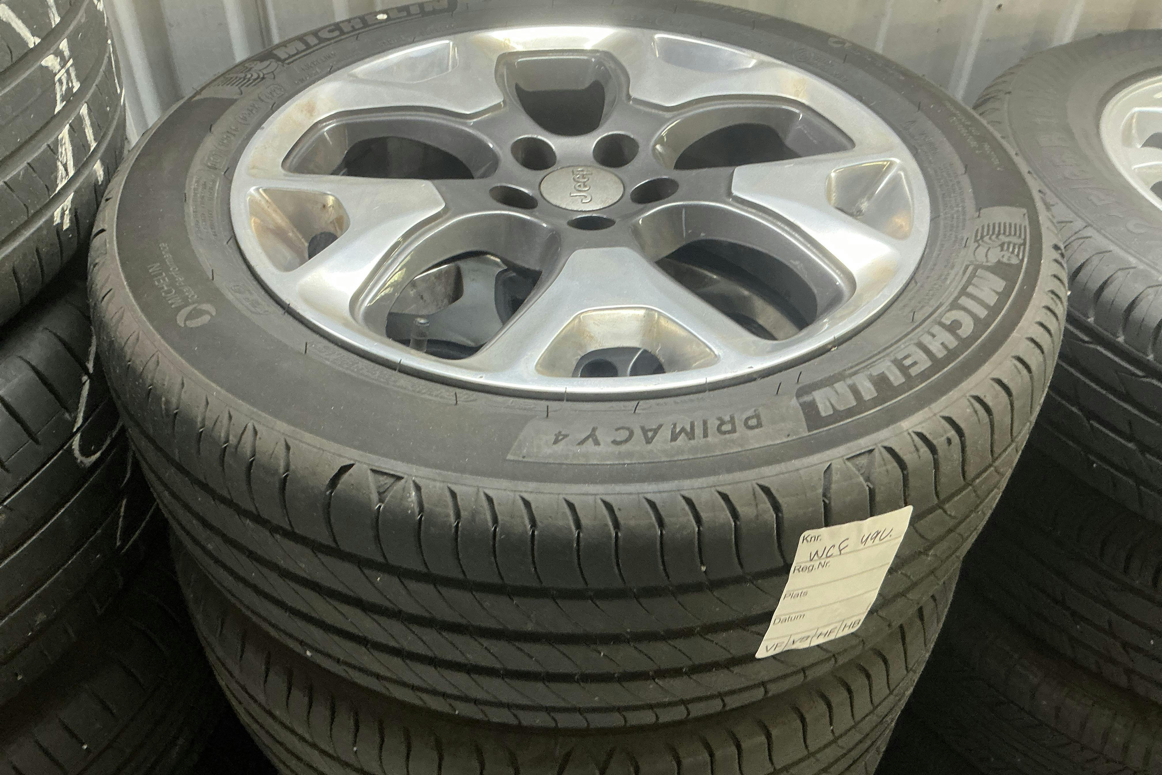 Presentation photo 14 of 14: Jeep Compass 1.4 Multiair 4WD (170hk) - 95 460 km - Automatic - orange - 2019