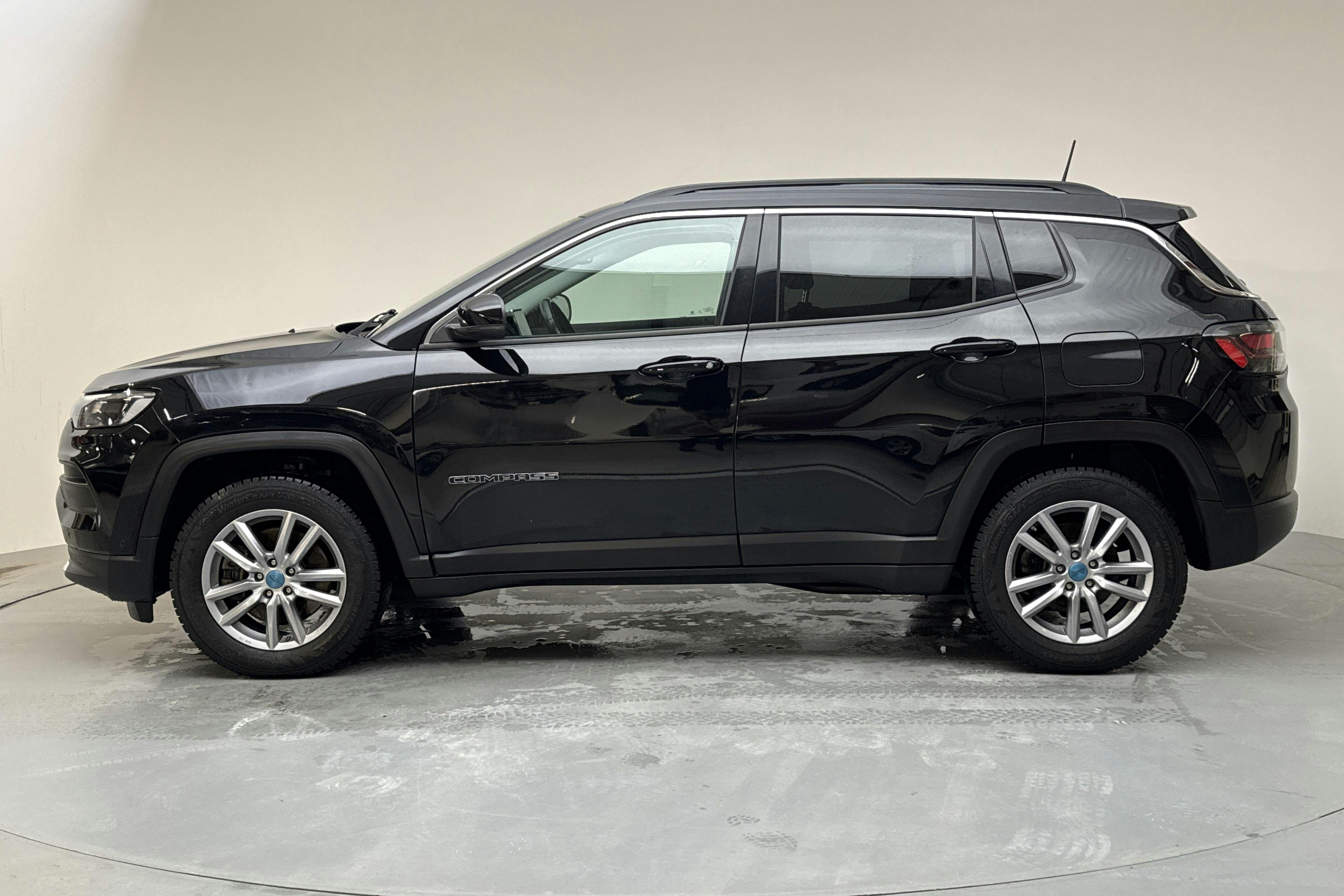 Presentation photo 2 of 15: Jeep Compass 1.3 PHEV 4WD (190hk) - 71 250 km - Automatic - black - 2022