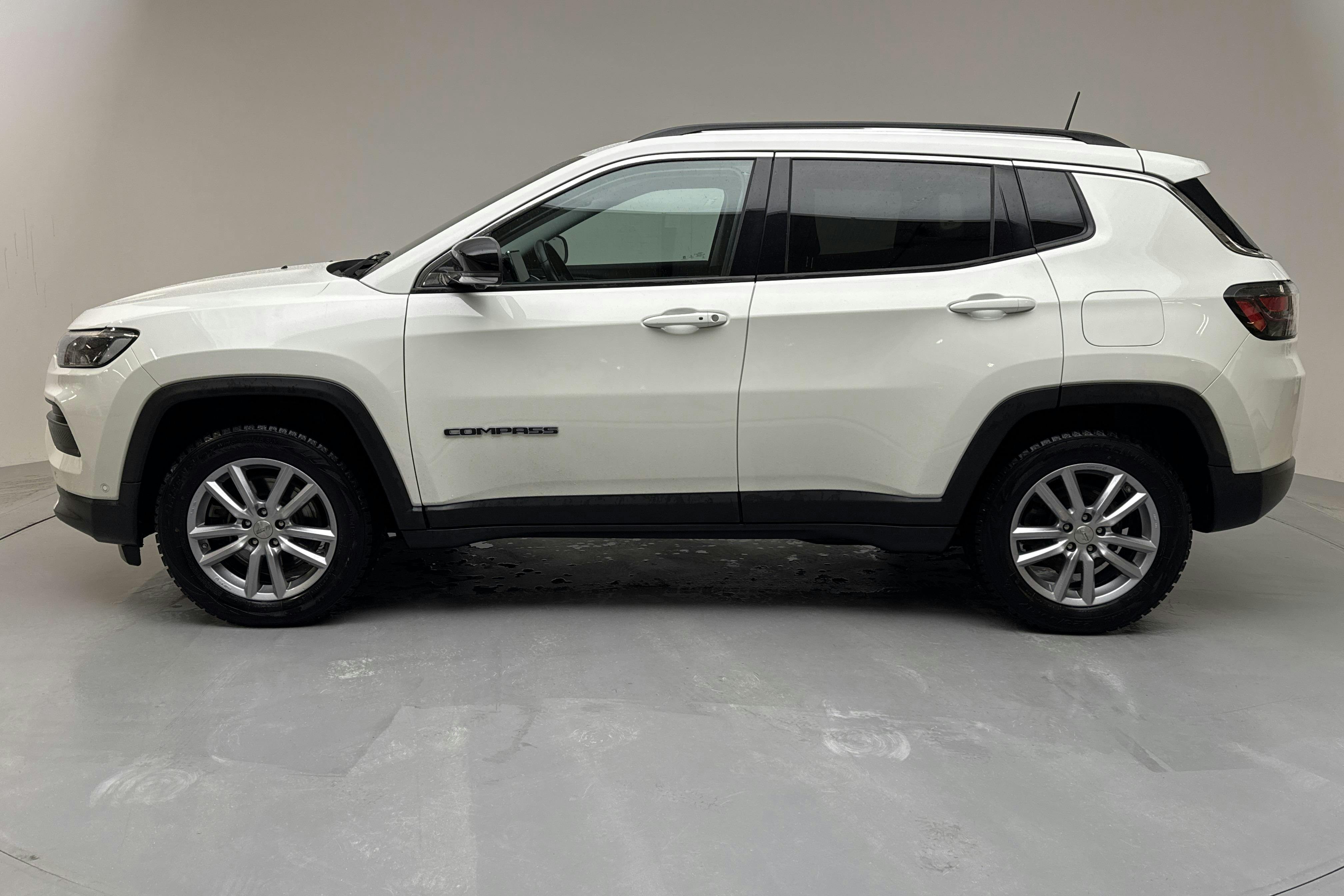 Presentation photo 2 of 16: Jeep Compass 1.3 PHEV 4WD (190hk) - 67 720 km - Automatic - white - 2021