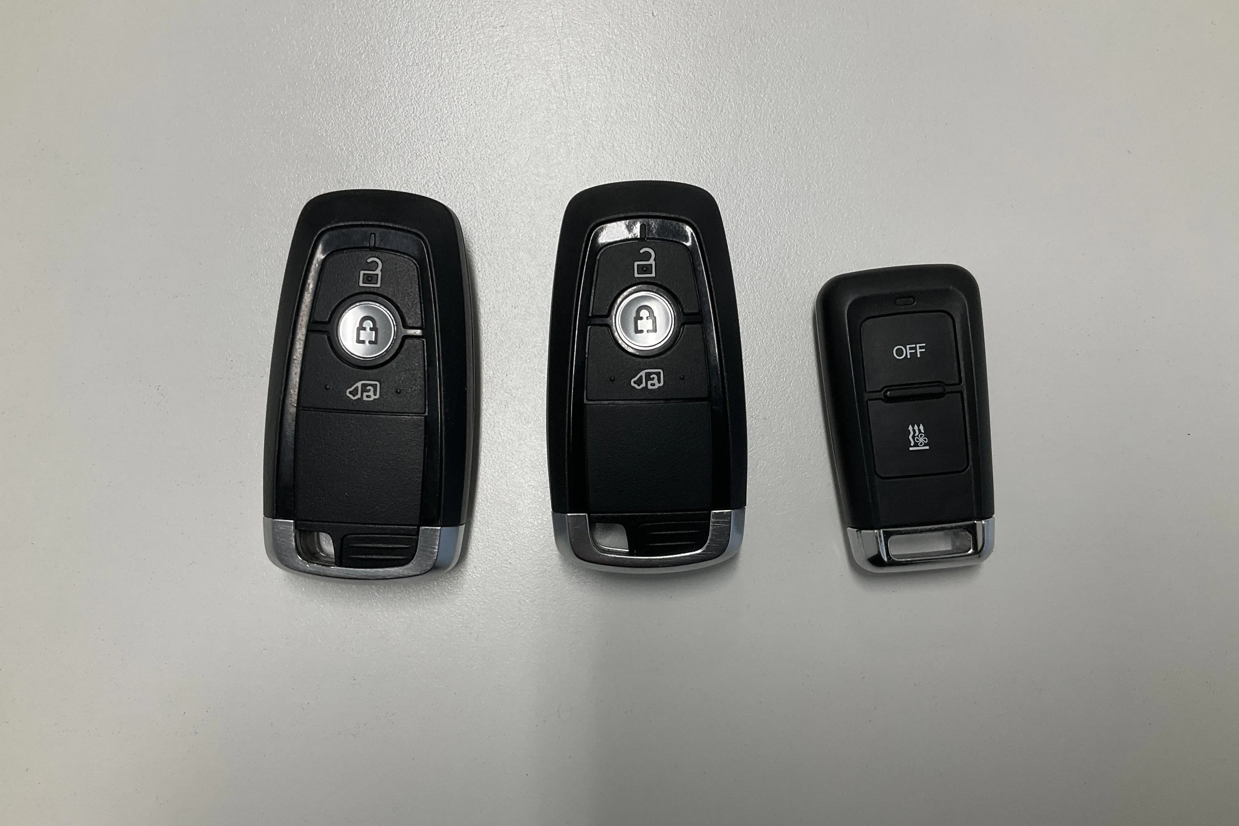 Presentationsfoto 14 av 14: Ford Transit 320 Crew Van 2.0 TDCi FWD  (170hk) - 1 519 mil - Automat - grå - 2025