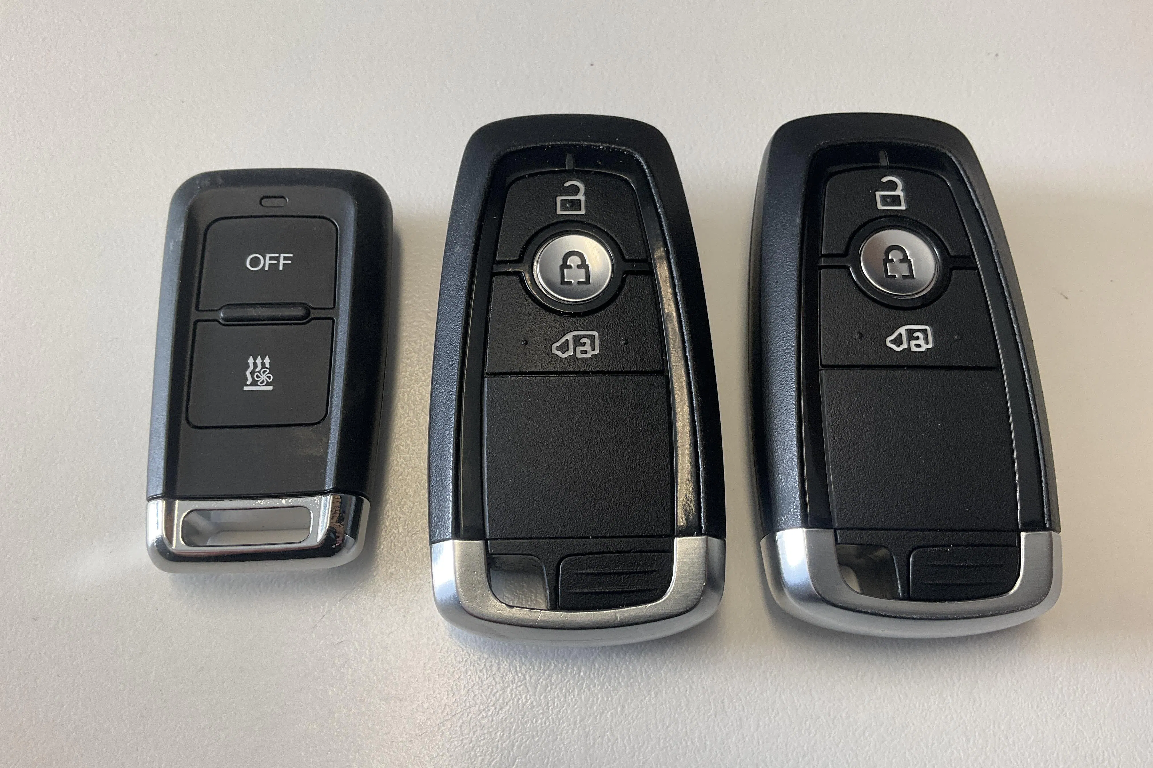 Presentation photo 14 of 14: Ford Transit 320 2.0 TDCi 2WD Skåp (170hk) - 20 230 km - Automatic - gray - 2025