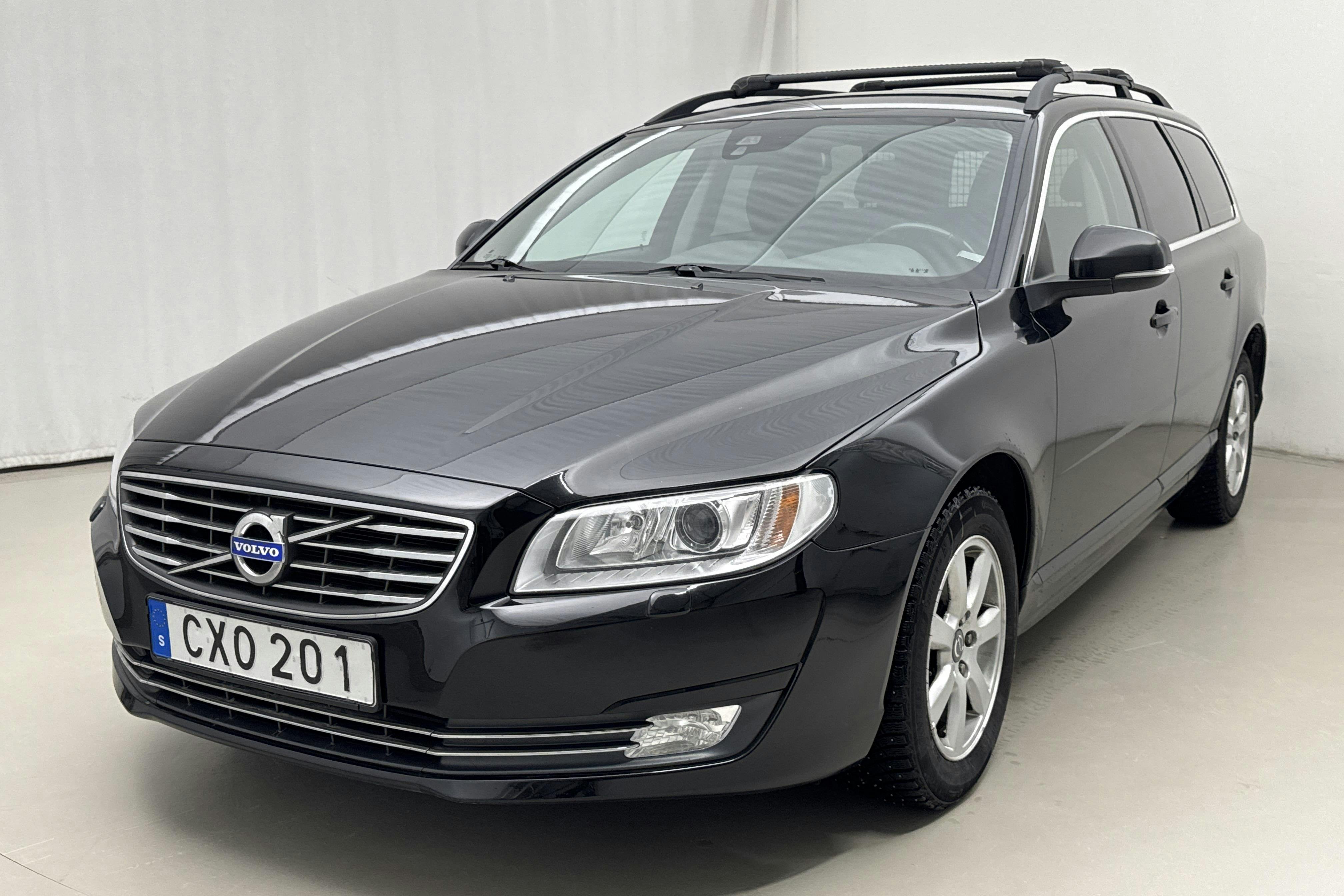 Presentation photo 1 of 16: Volvo V70 II D4 (181hk) - 198 630 km - Automatic - black - 2015