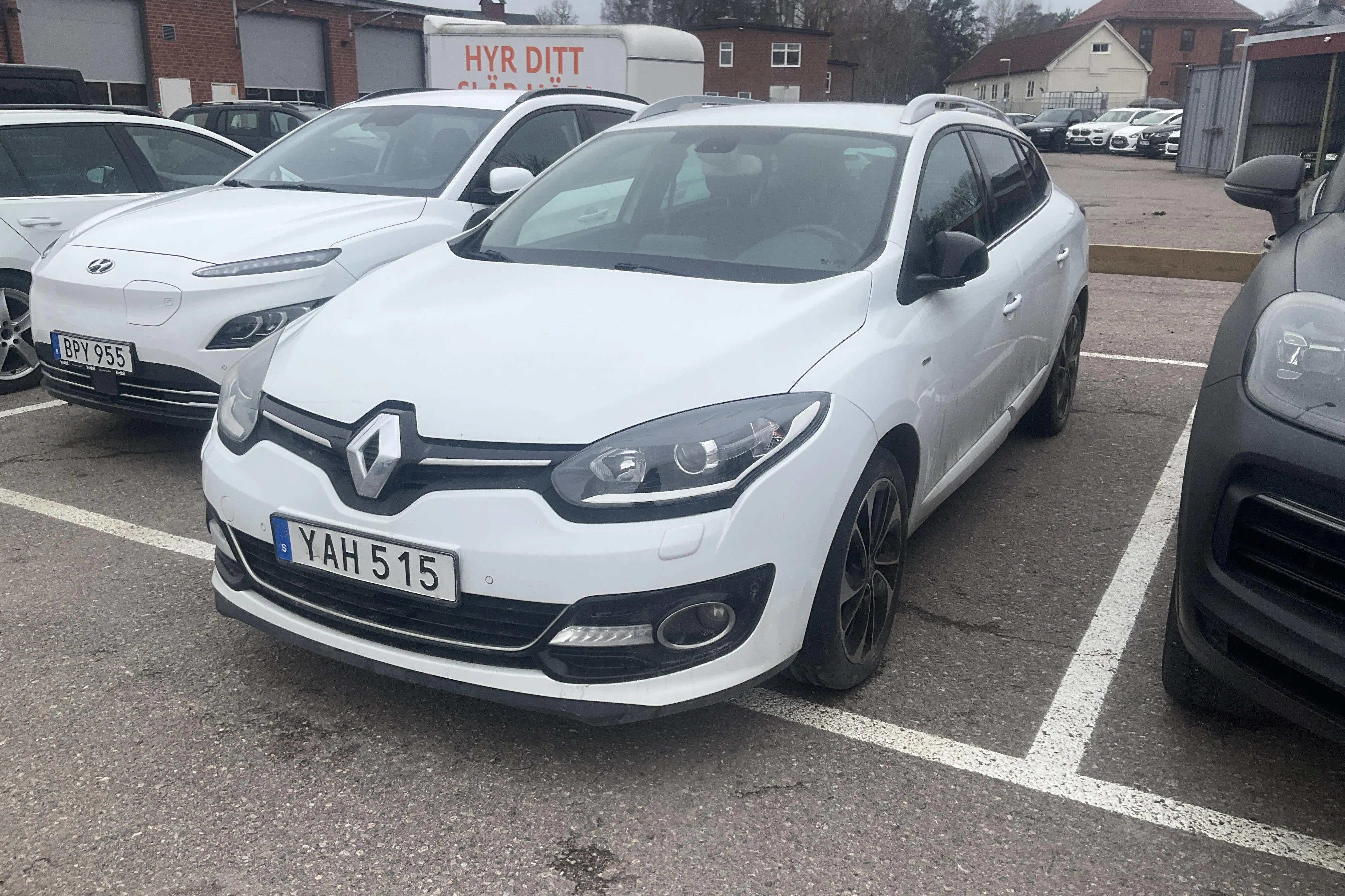 Presentationsfoto 1 av 9: Renault Mégane Phas III 1.5 dCi Sports Tourer (110hk) - 21 151 mil - Automat - vit - 2016