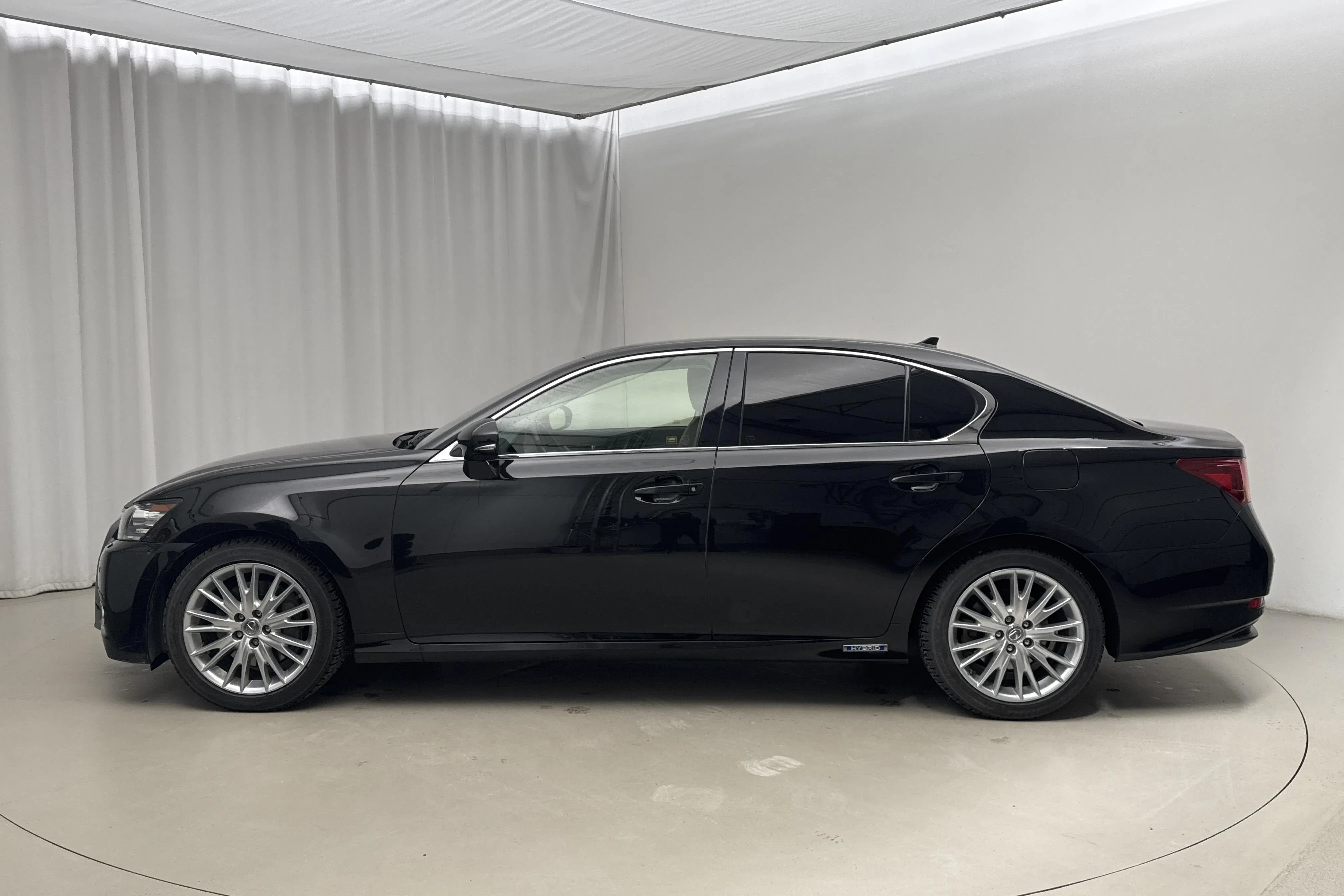 Presentation photo 2 of 22: Lexus GS 450h (345hk) - 81 250 km - Automatic - black - 2013