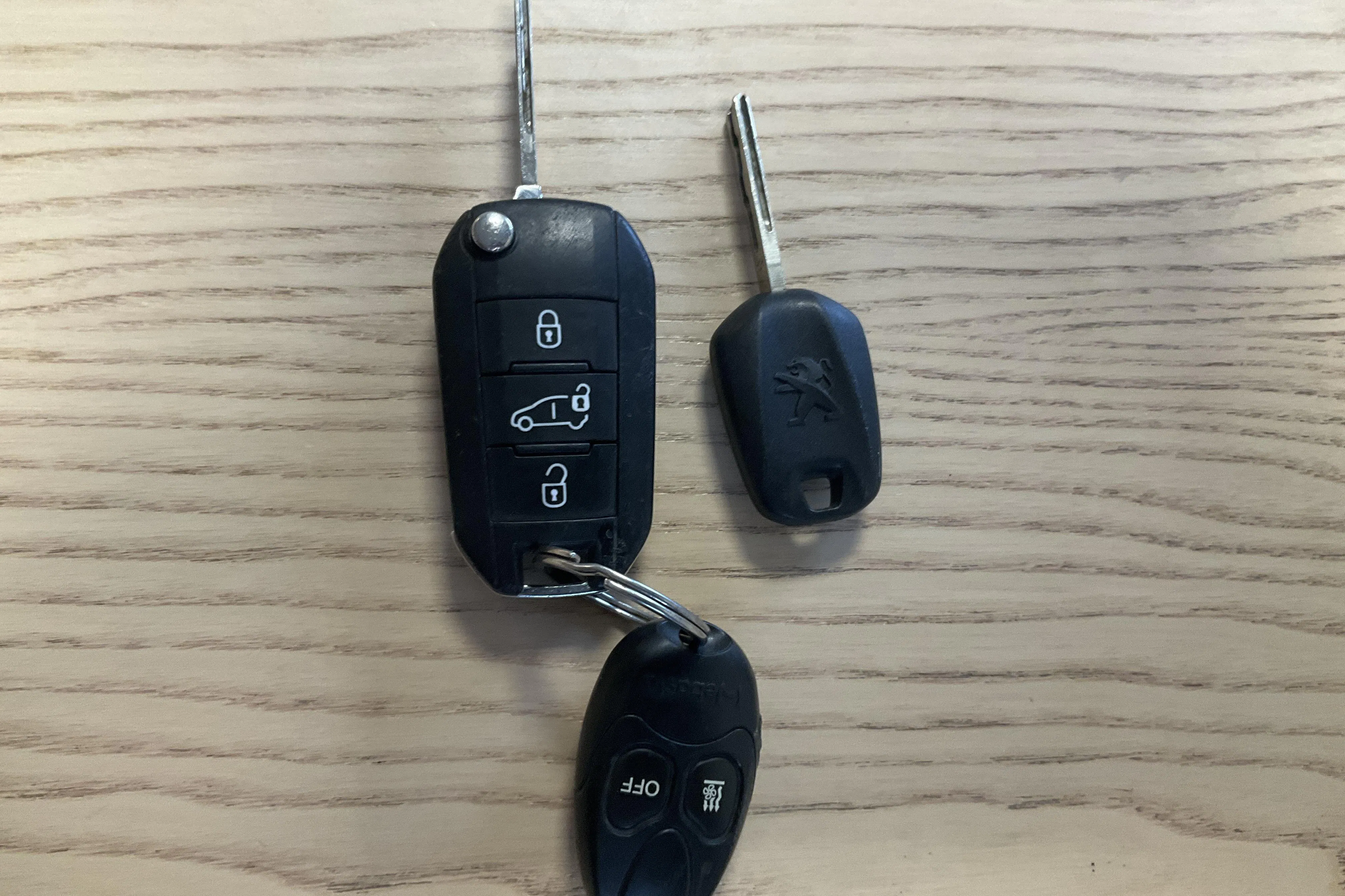 Presentationsfoto 13 av 13: Peugeot Partner 1.5 HDI Skåp (100hk) - 14 506 mil - Manuell - vit - 2019