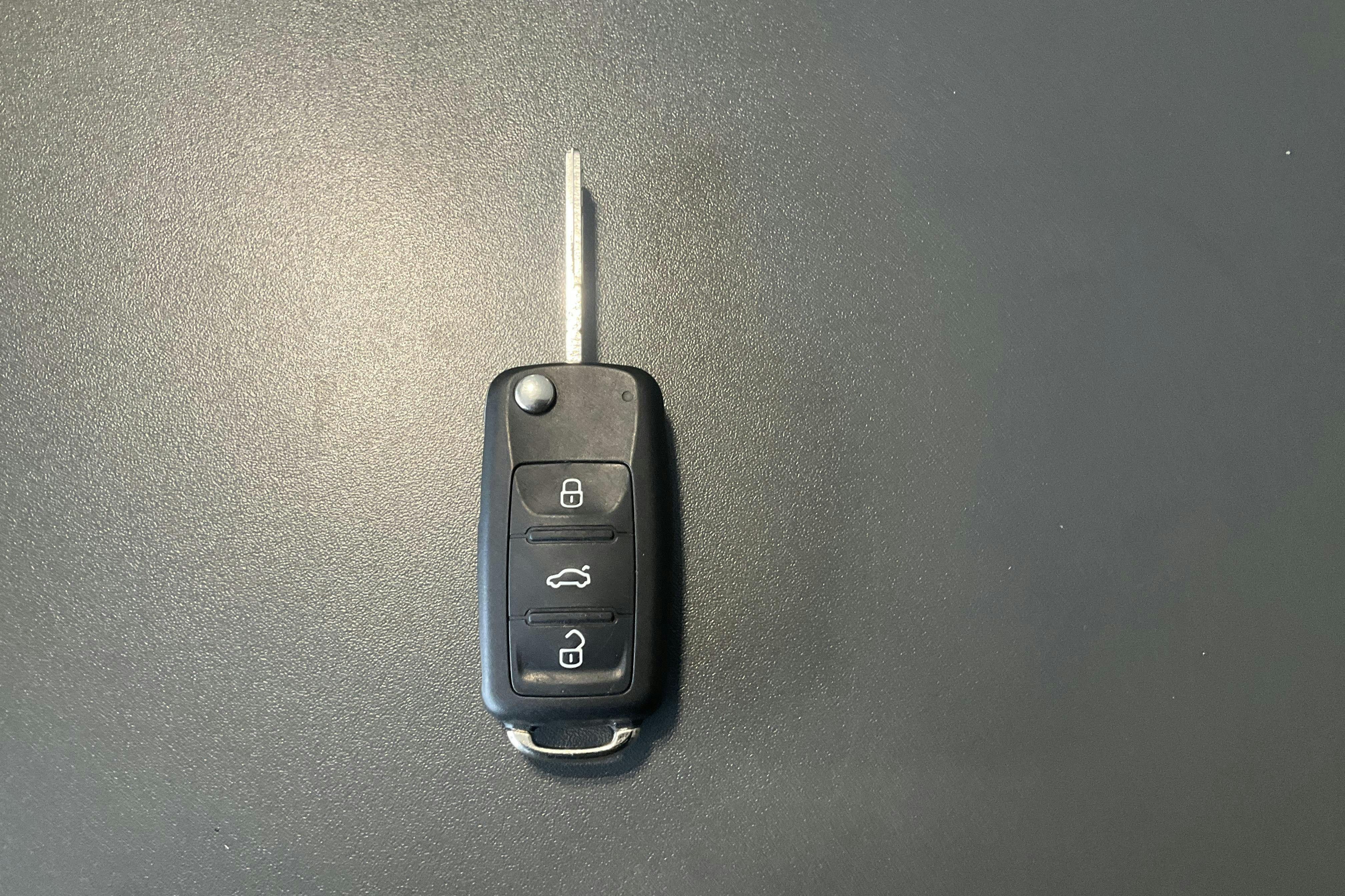 Presentation photo 17 of 17: VW Caddy 2.0 TDI Maxi Skåp 4MOTION (122hk) - 130 140 km - Manual - white - 2020