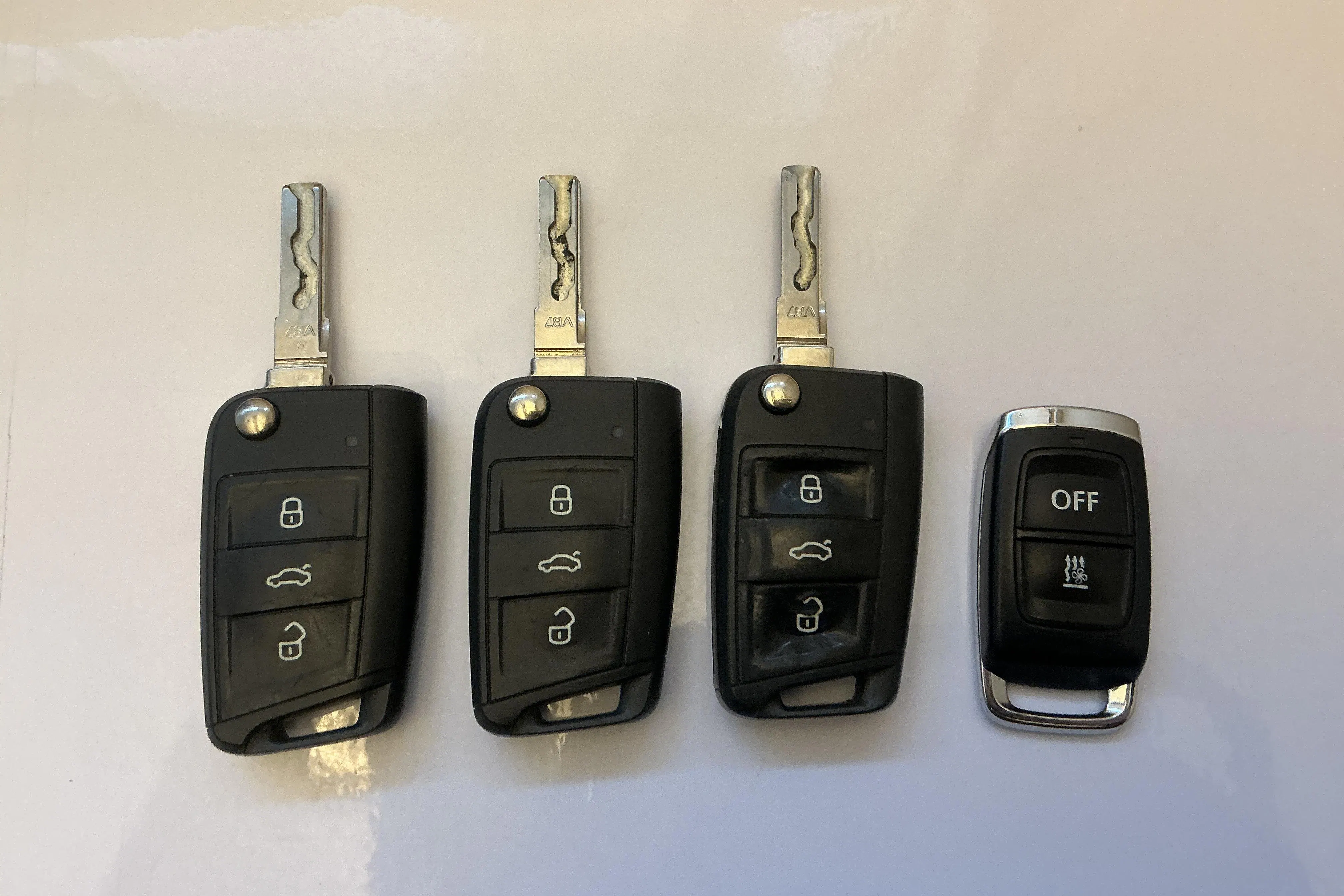 Presentation photo 14 of 14: VW Golf VII 1.4 TGI 5dr (110hk) - 79 000 km - Manual - white - 2017