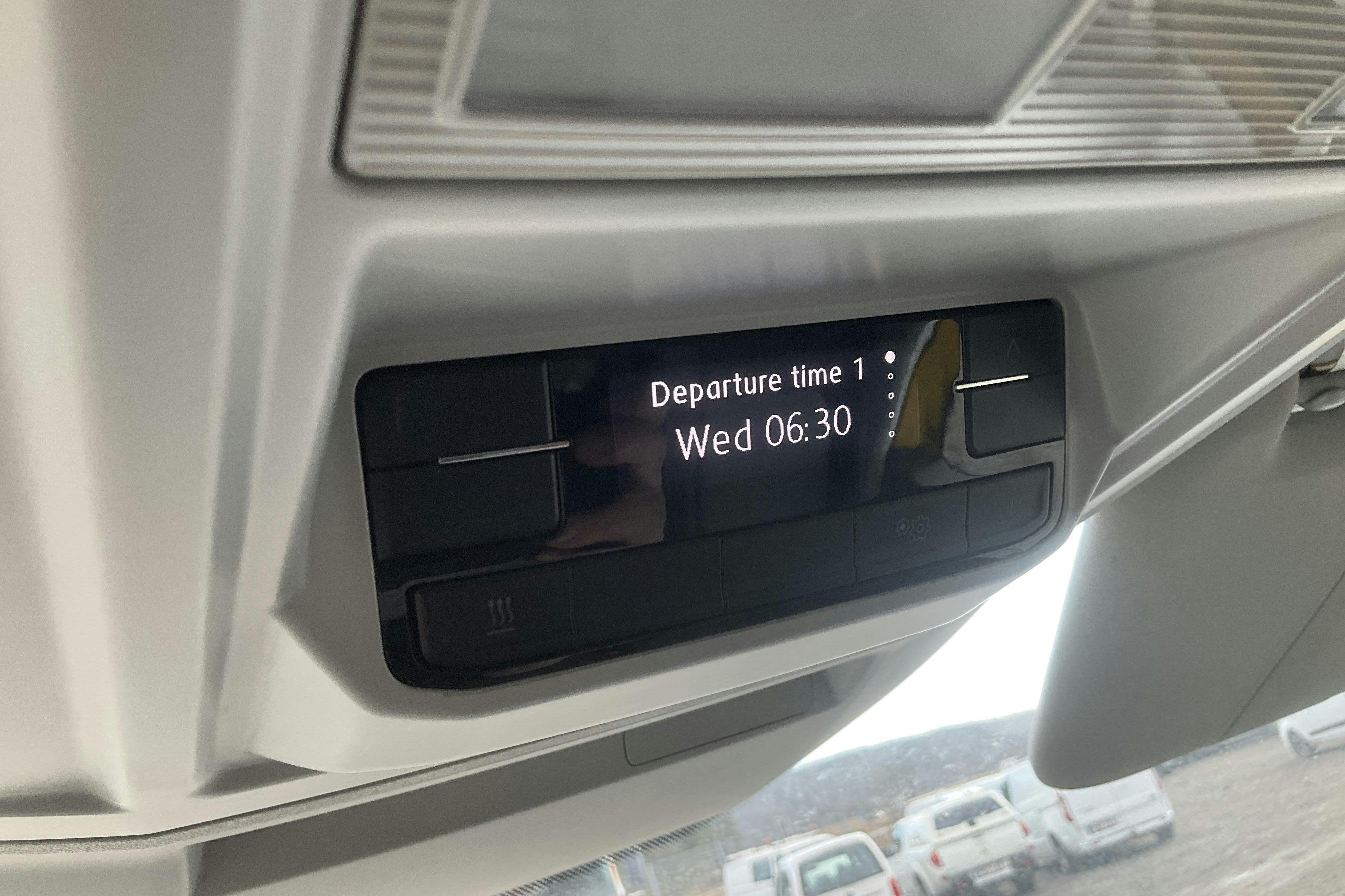 Presentation photo 13 of 13: VW Crafter 35 2.0 TDI Skåp (140hk) - 169 280 km - Automatic - yellow - 2021