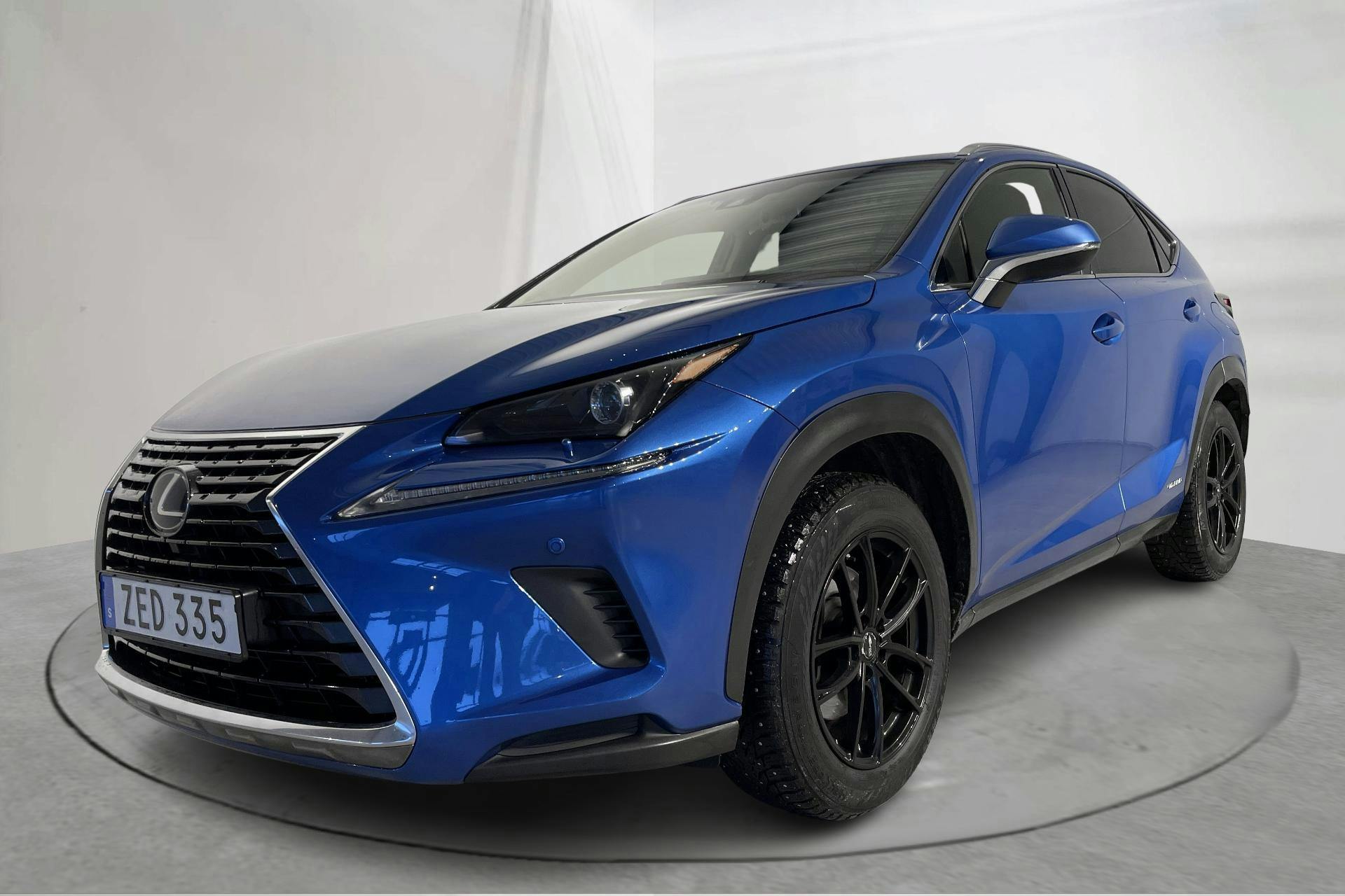 Presentation photo 1 of 15: Lexus NX 300h AWD (181hk) - 193 570 km - Automatic - Dark Blue - 2018