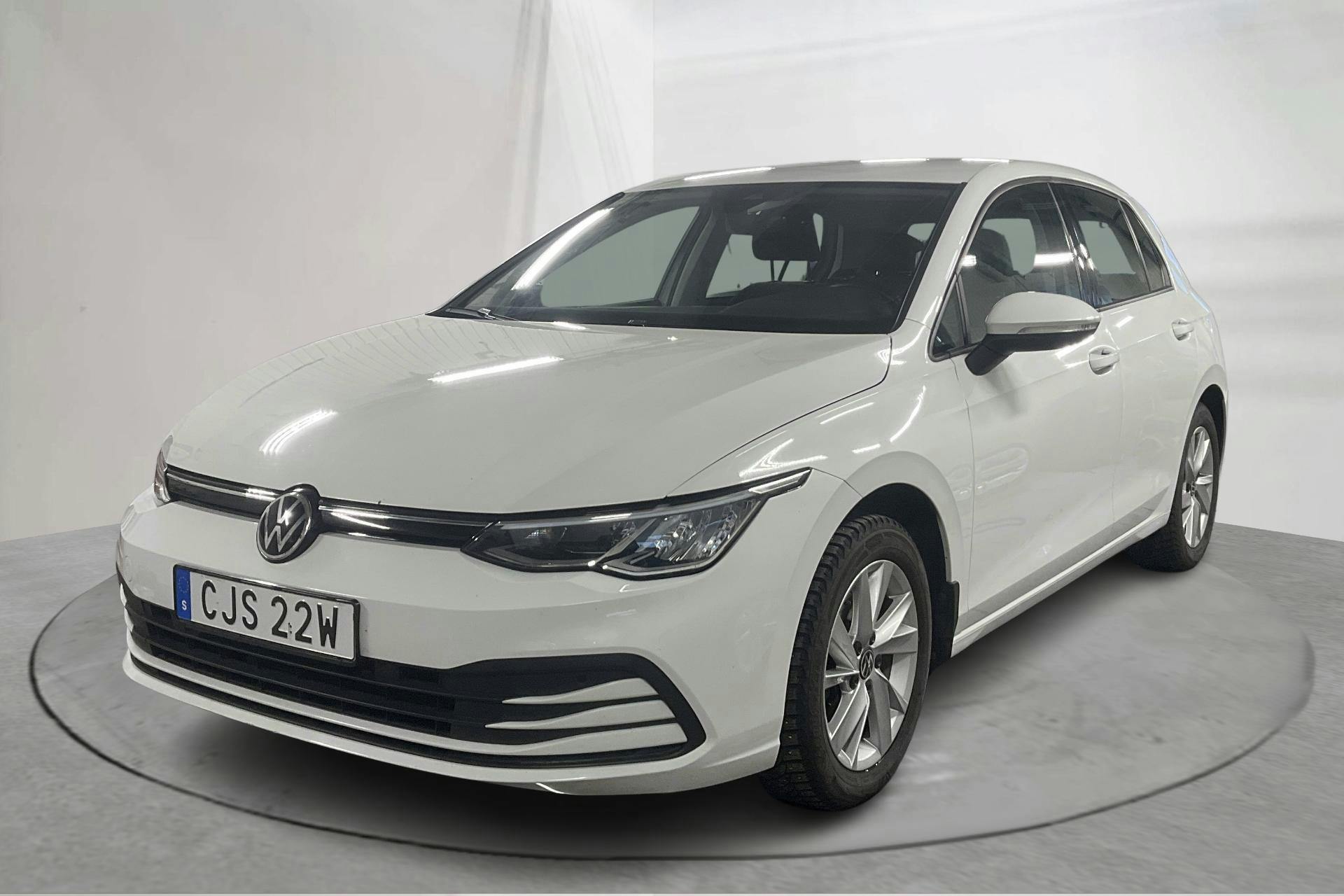 Presentation photo 1 of 17: VW Golf VIII 1.5 TSI 5dr (150hk) - 74 330 km - Manual - white - 2020