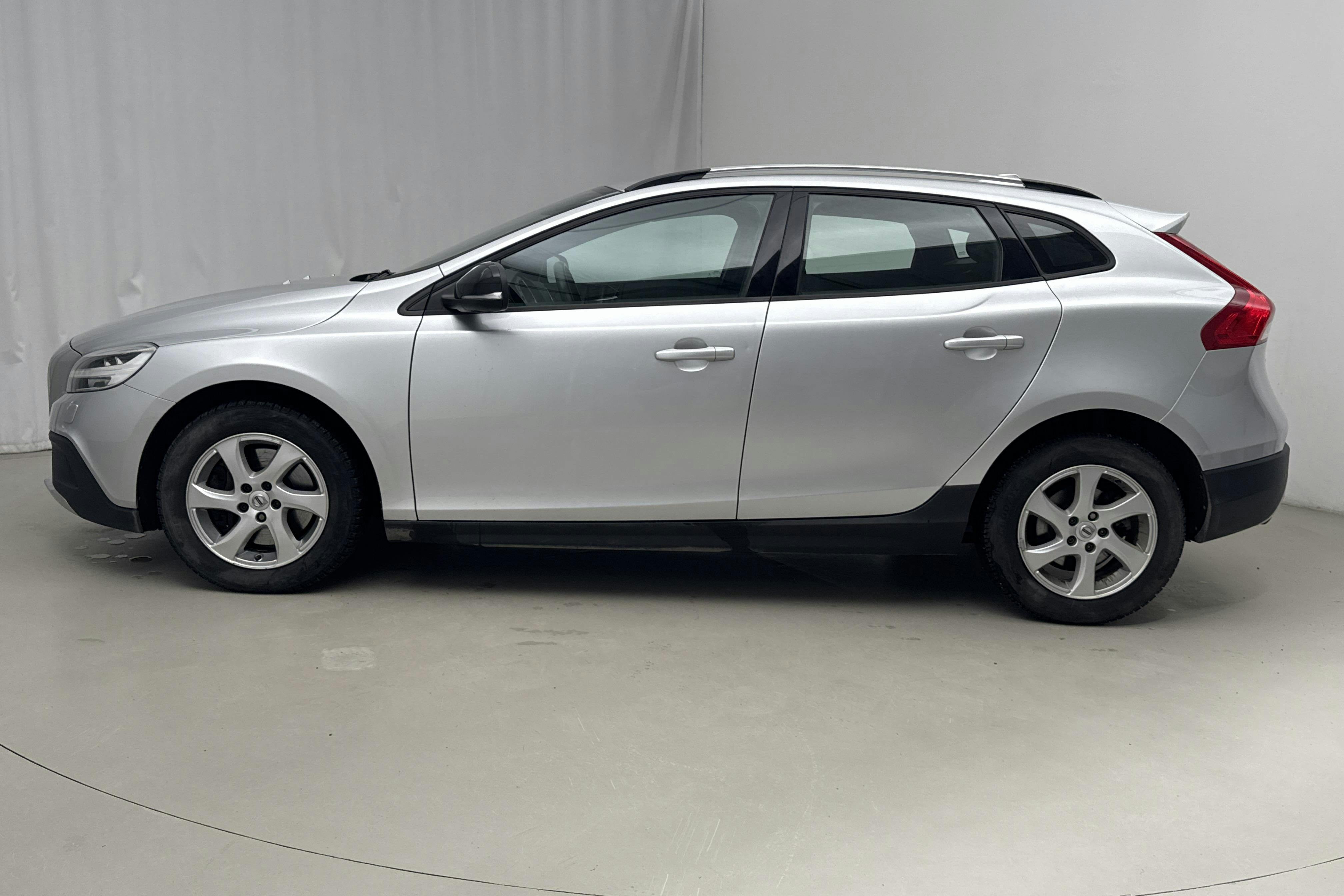 Presentation photo 2 of 14: Volvo V40 Cross Country T4 (190hk) - 188 150 km - Automatic - silver - 2017