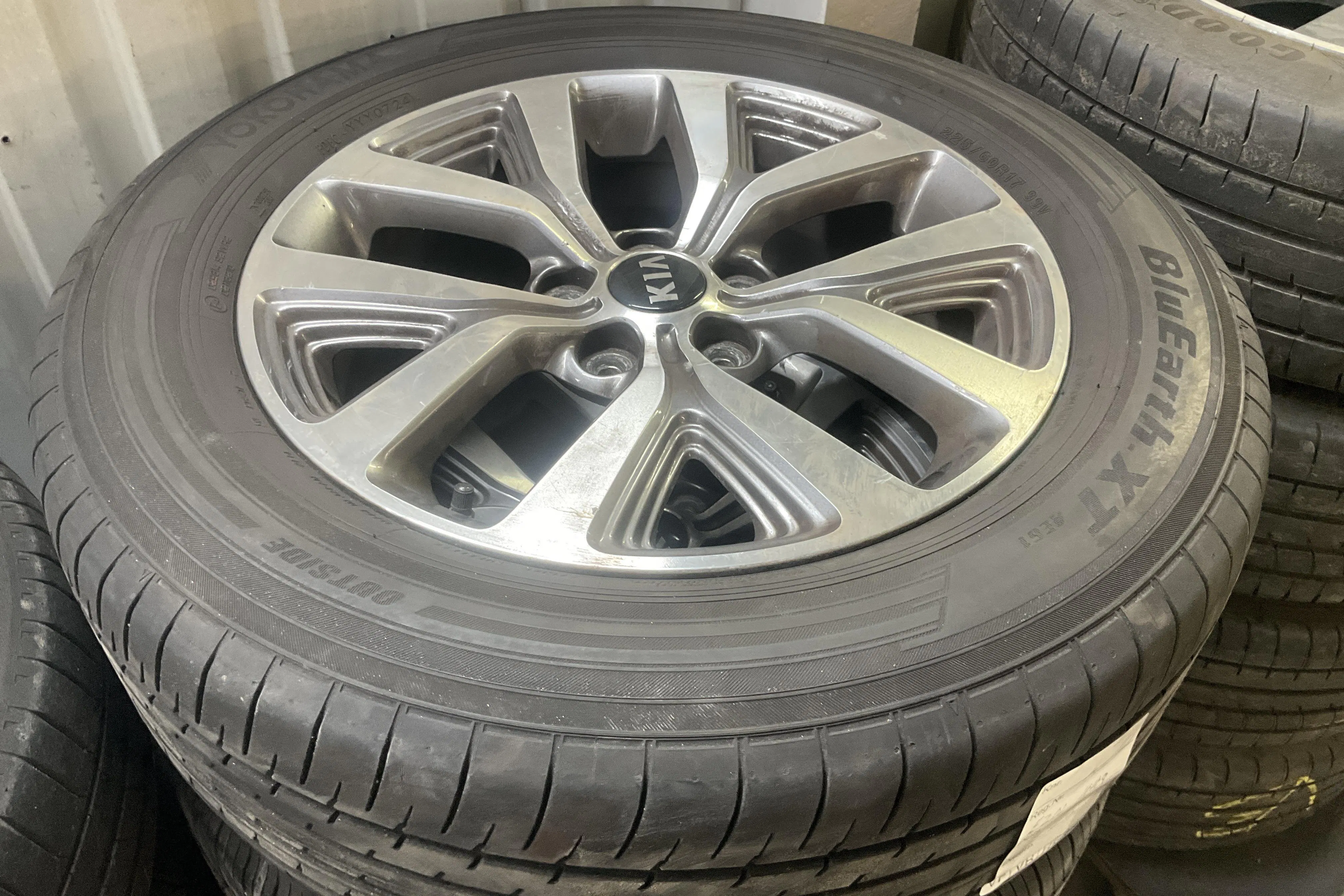 Presentationsfoto 15 av 15: KIA Sportage 1.7 CRDi 2WD (115hk) - 13 407 mil - Manuell - vit - 2015