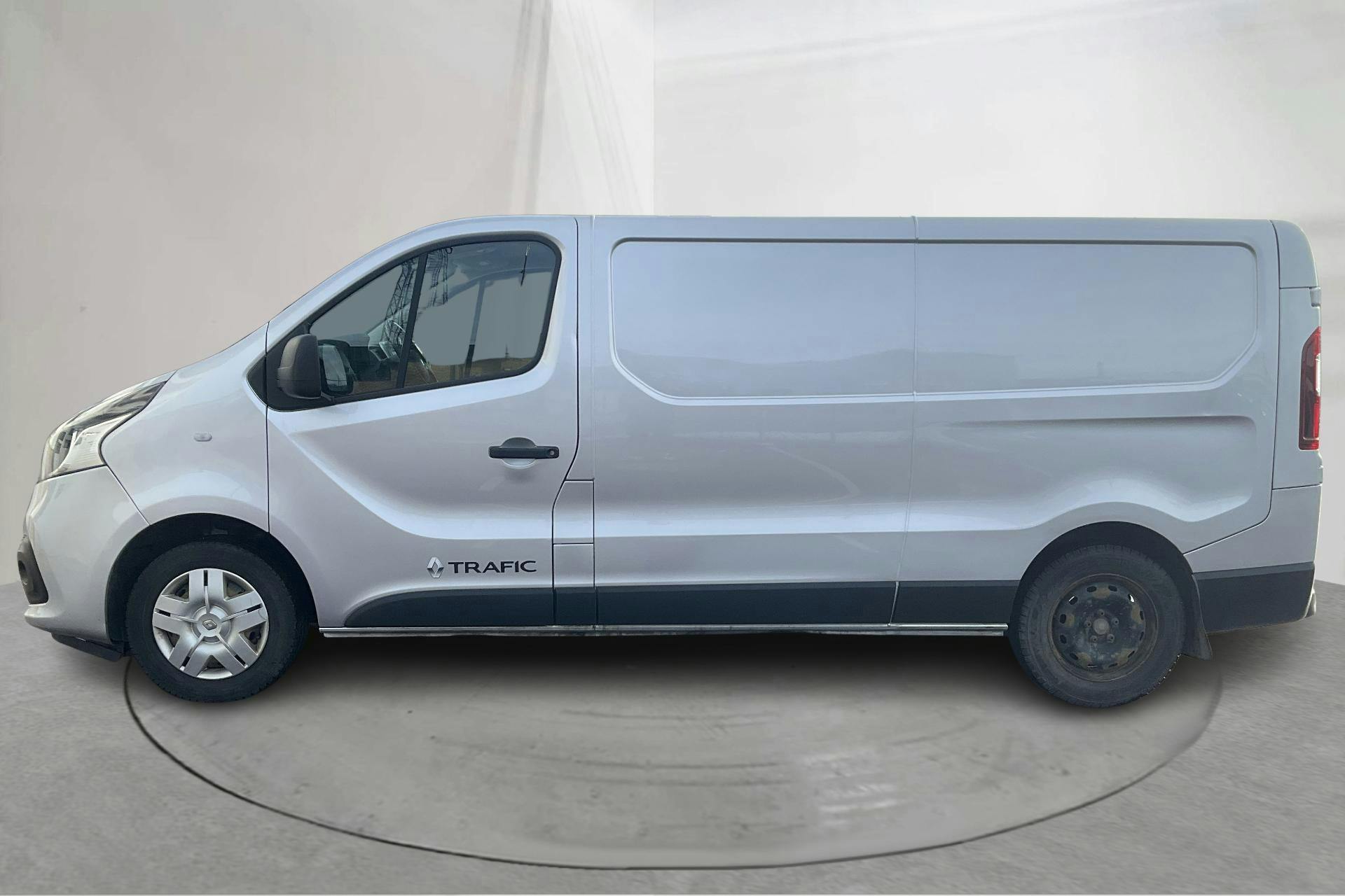 Presentation photo 2 of 15: Renault Trafic 1.6 dCi Skåp (125hk) - 170 170 km - Manual - silver - 2018