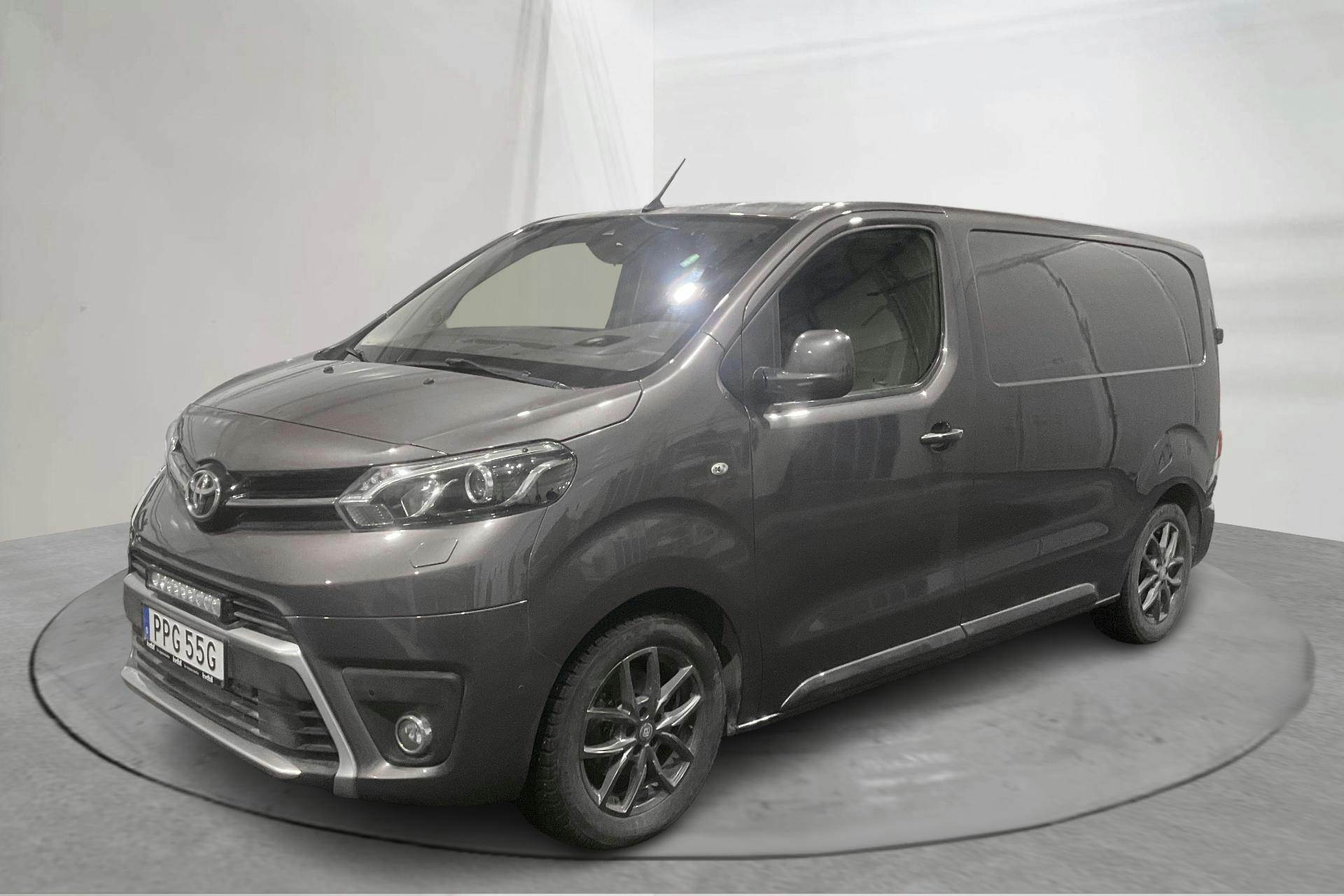 Presentation photo 1 of 14: Toyota PROACE 2.0D (177hk) - 135 950 km - Automatic - Dark Grey - 2021