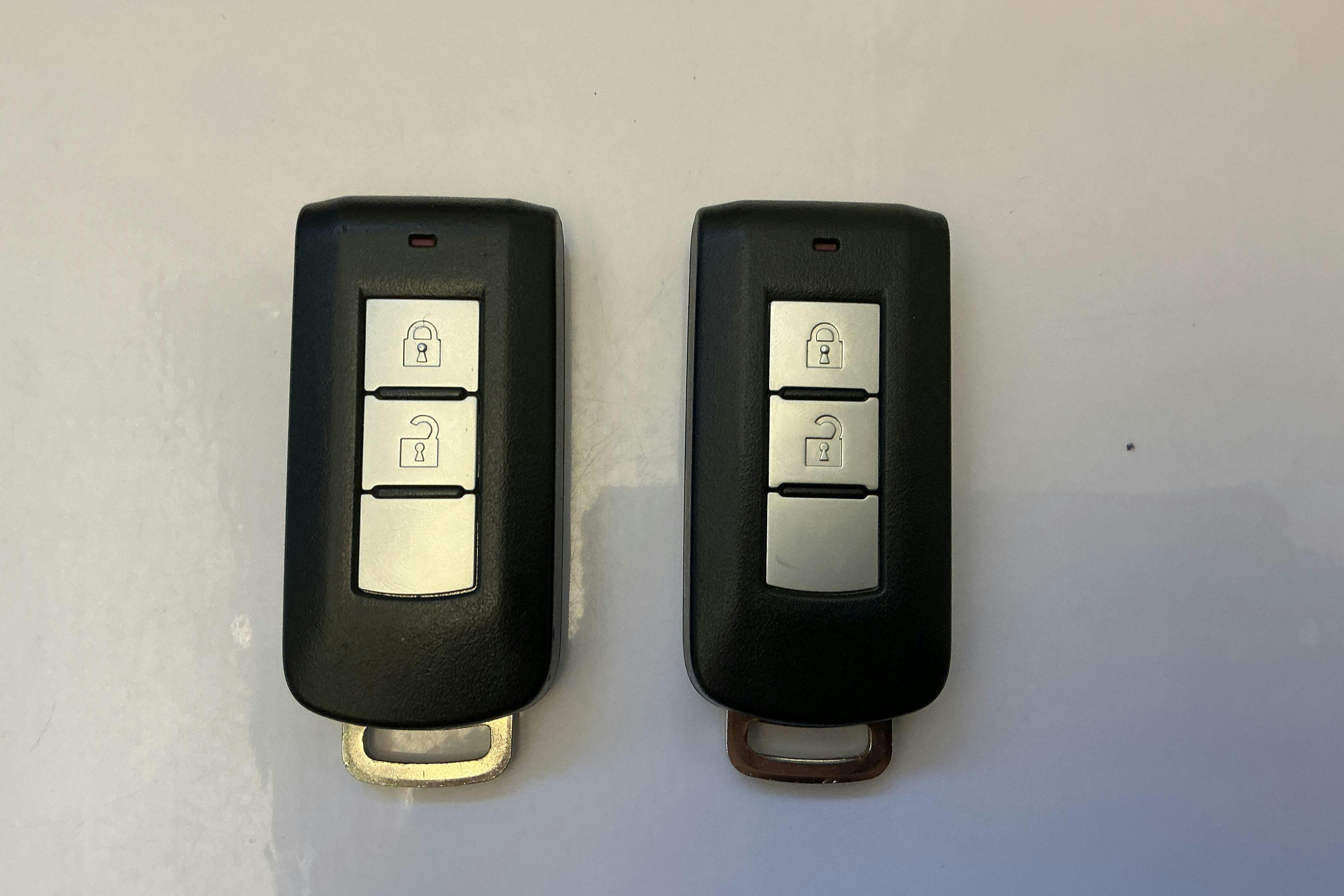 Presentation photo 16 of 16: Mitsubishi Eclipse Cross 2.4 PHEV 4WD (185hk) - 78 330 km - Automatic - gray - 2021