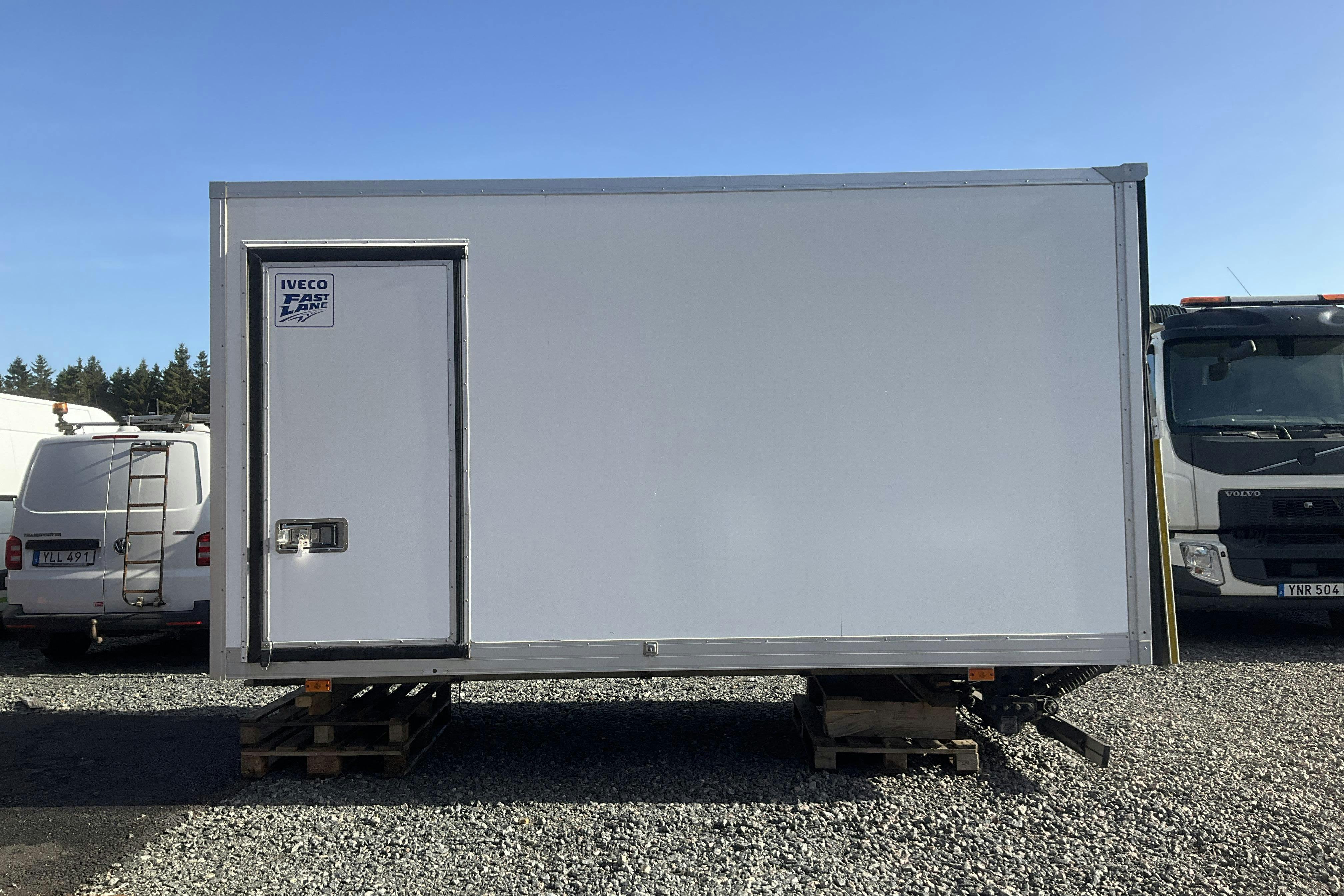 Presentationsfoto 2 av 13: YDRE SKÅP transportskåp - 0 km