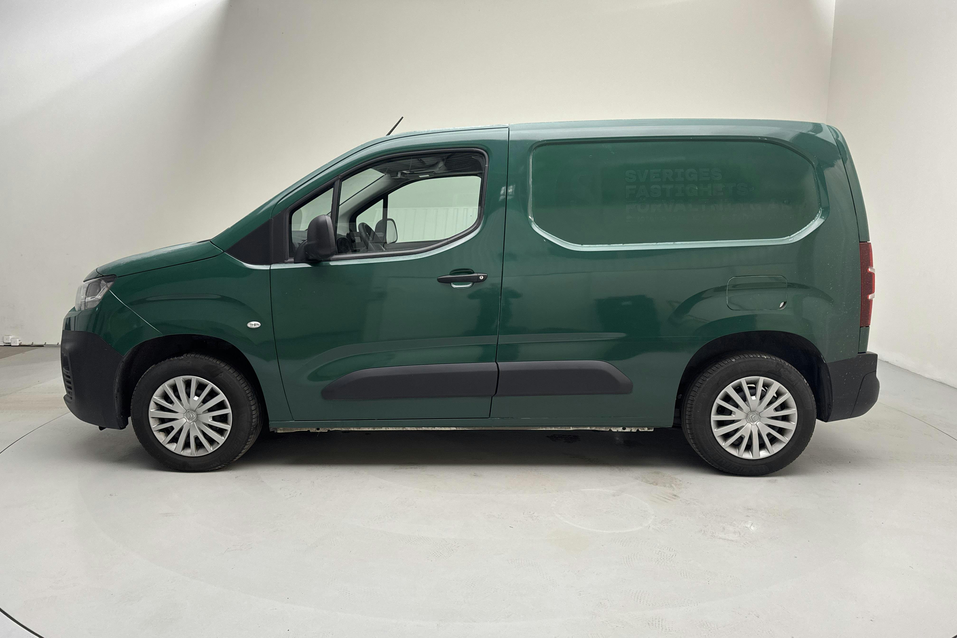 Presentationsfoto 2 av 12: Citroën Berlingo 1.5 BlueHDi Skåp (75hk) - 8 057 mil - Manuell - vit - 2020