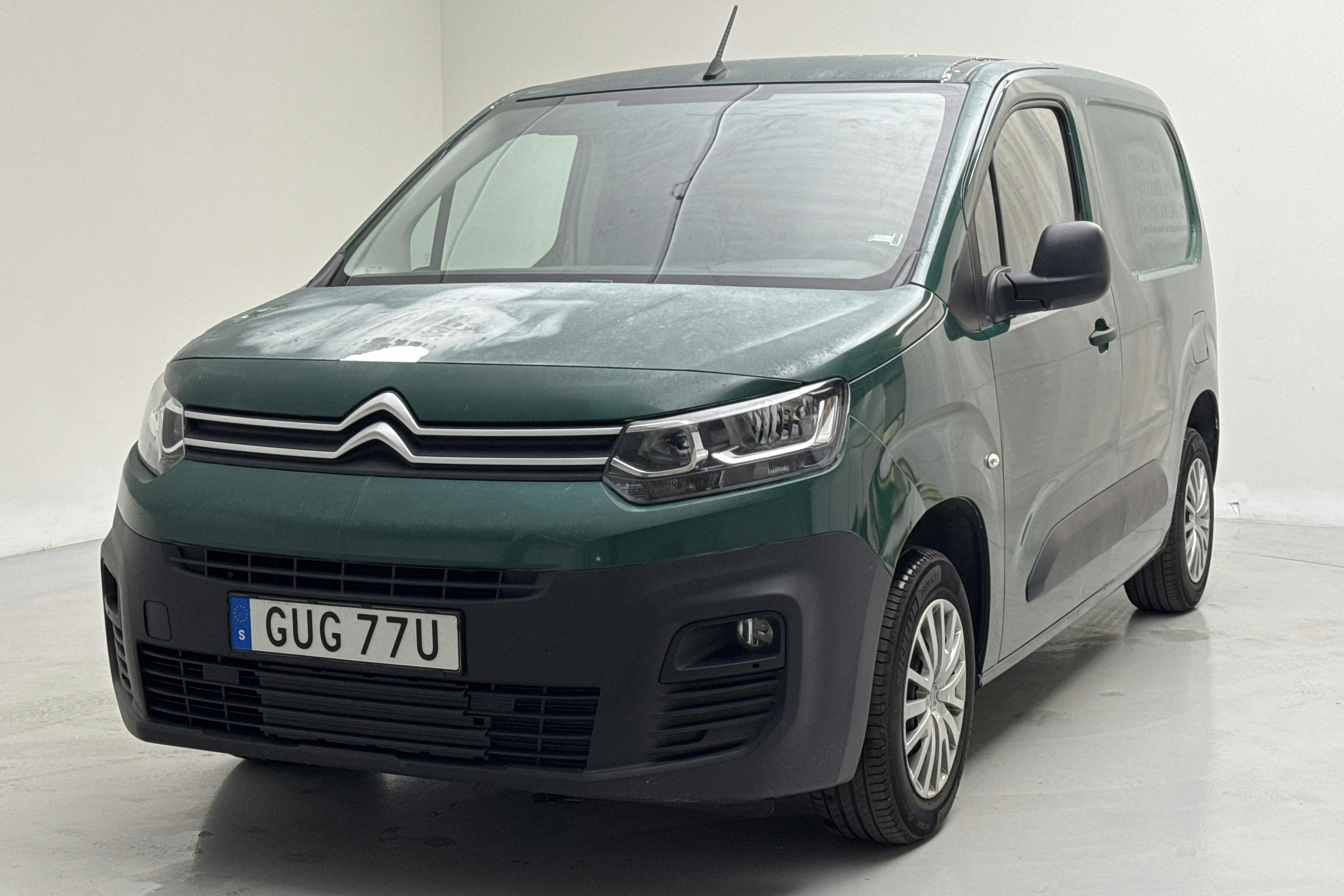 Presentationsfoto 1 av 12: Citroën Berlingo 1.5 BlueHDi Skåp (75hk) - 8 057 mil - Manuell - vit - 2020