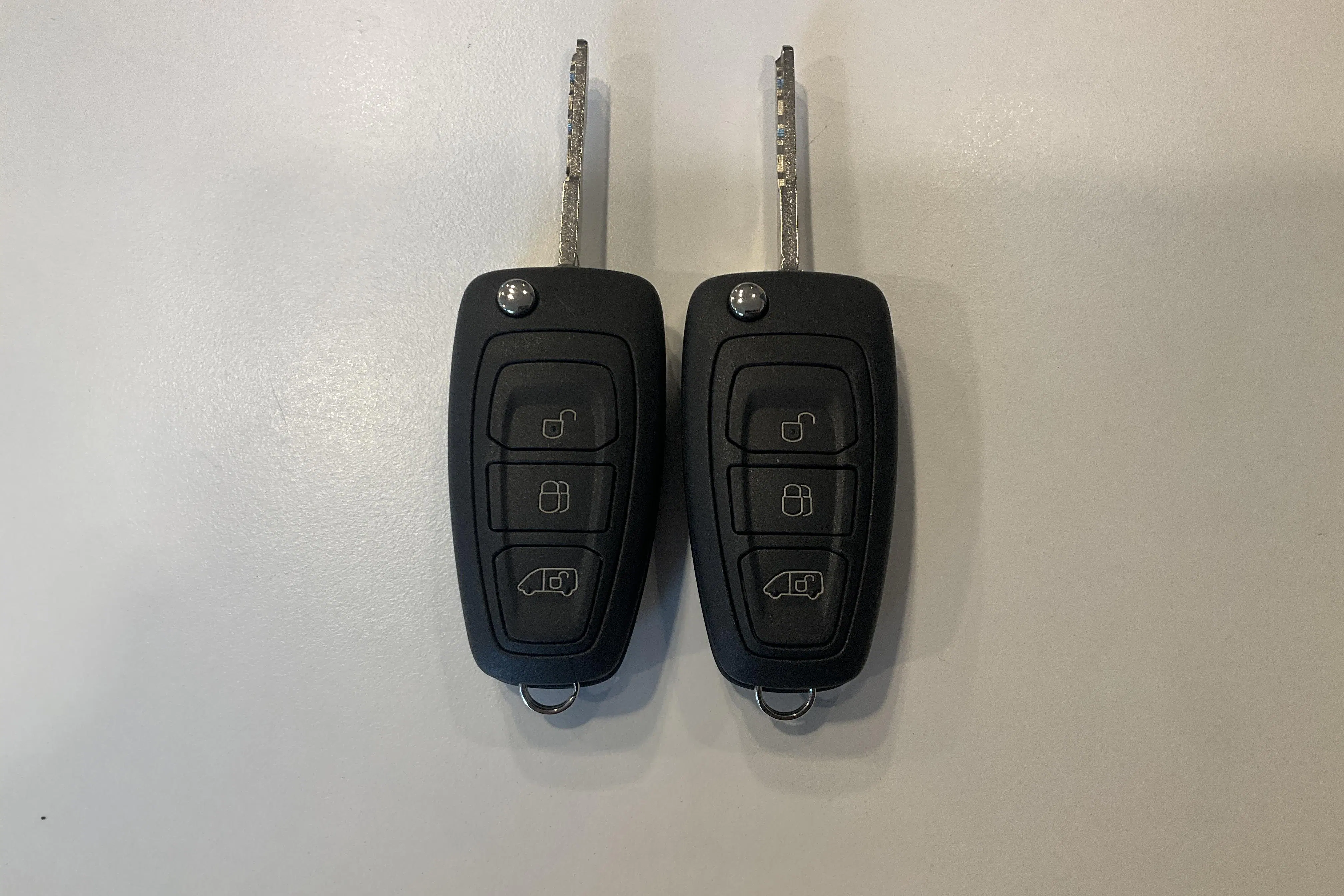 Presentation photo 15 of 15: Ford Transit Custom 340 (130hk) - 151 850 km - Automatic - gray - 2021