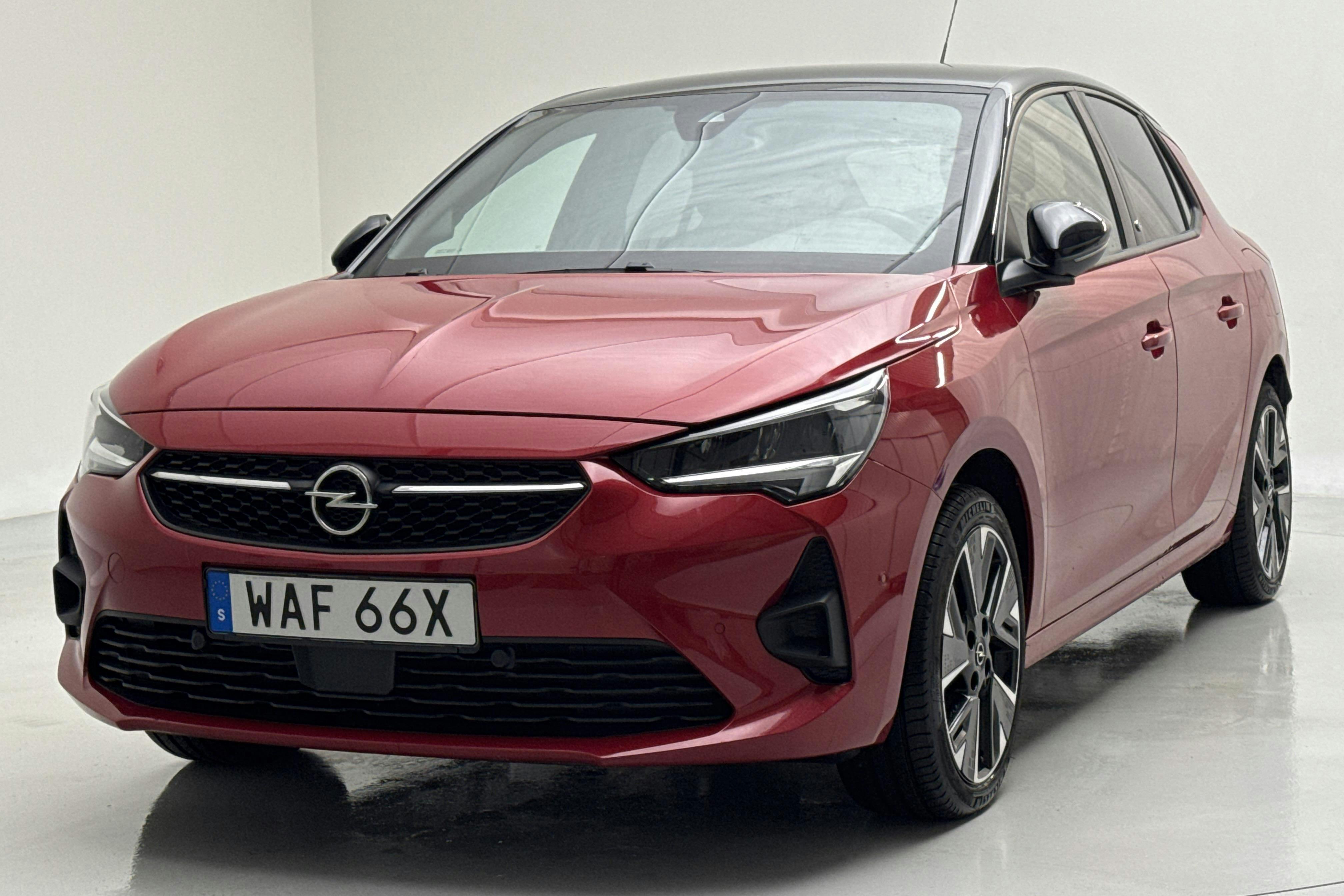 Presentation photo 1 of 15: Opel Corsa-e 50kWh 5dr (136hk) - 22 500 km - Automatic - red - 2023