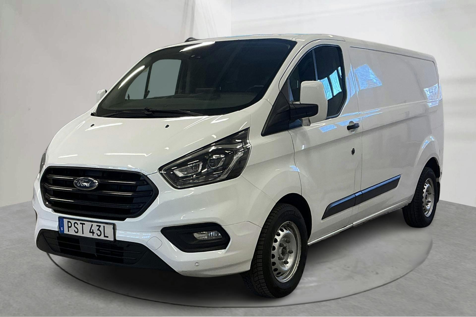 Presentation photo 1 of 16: Ford Transit Custom 300 (130hk) - 210 720 km - Manual - white - 2020
