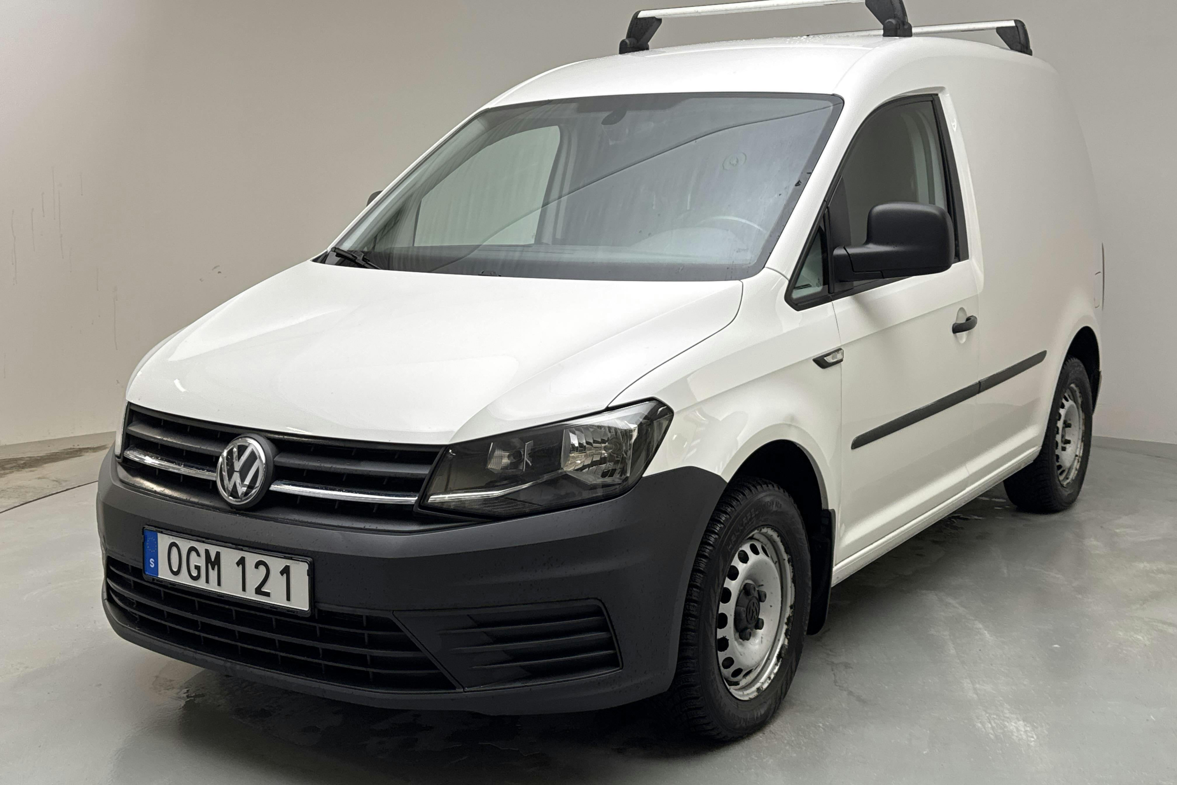 Presentationsfoto 1 av 10: VW Caddy 2.0 TDI Skåp (102hk) - 12 629 mil - Automat - vit - 2017