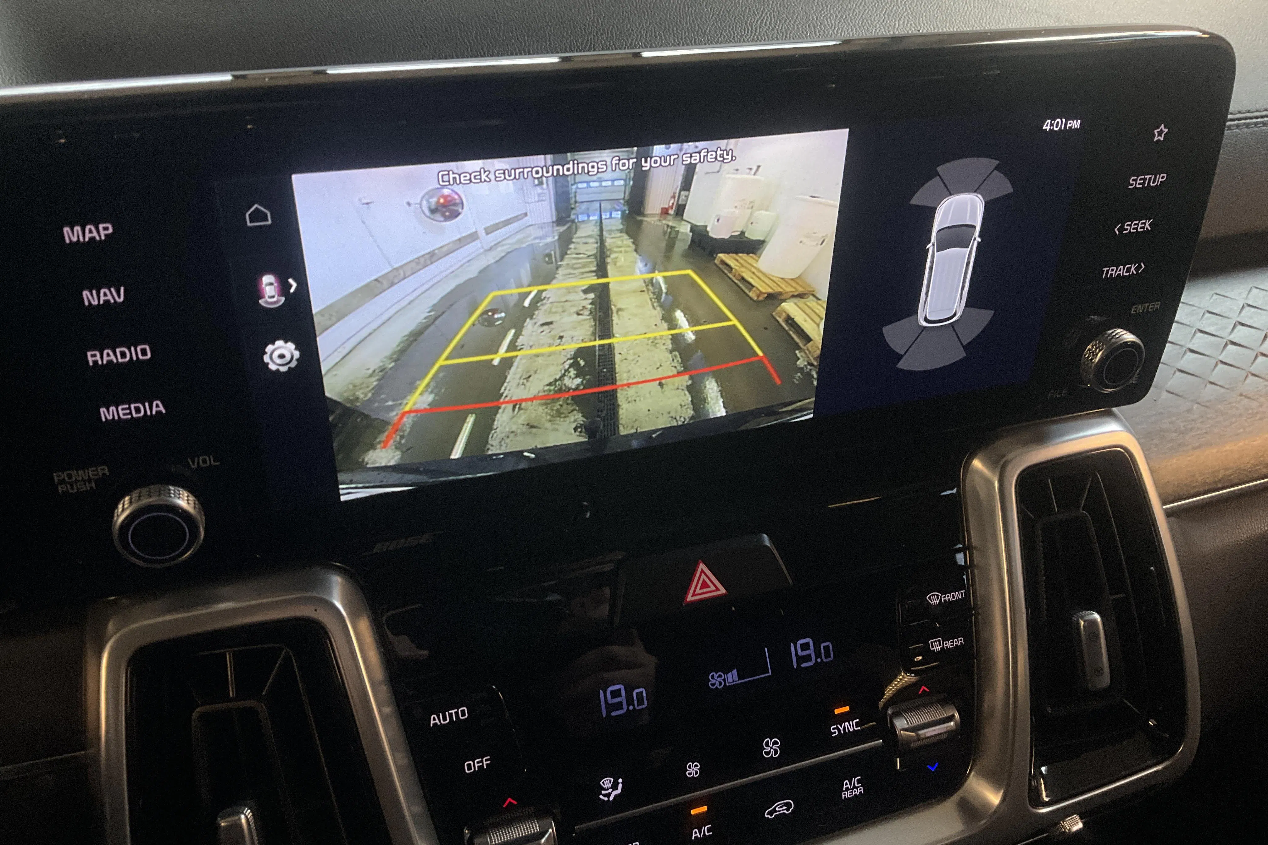 Presentation photo 20 of 20: KIA Sorento 1.6 T-GDi Plug-in Hybrid AWD (265hk) - 116 850 km - Automatic - black - 2022