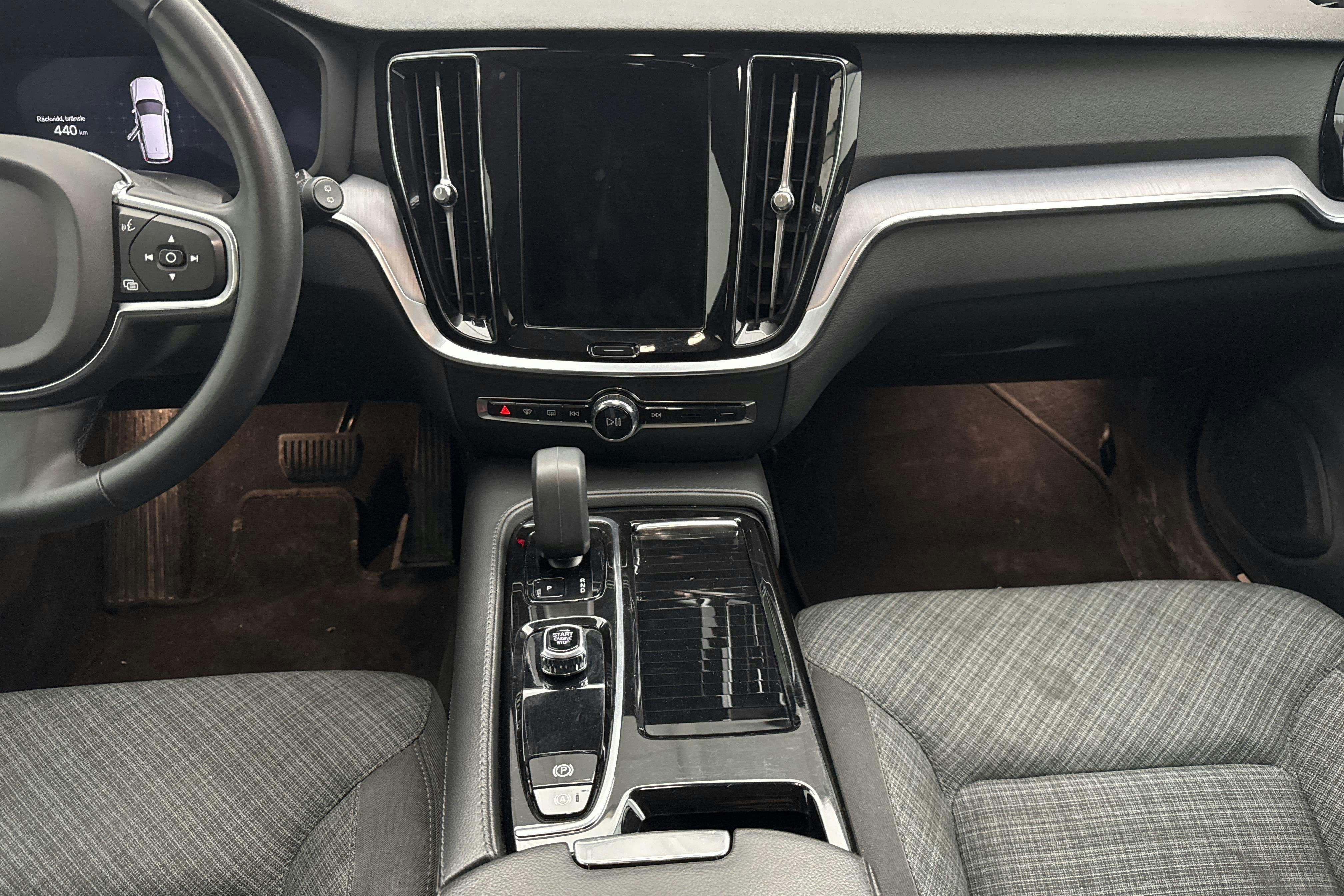 Presentationsfoto 20 av 20: Volvo V60 T6 AWD Recharge (350hk) - 14 257 mil - Automat - grå - 2023
