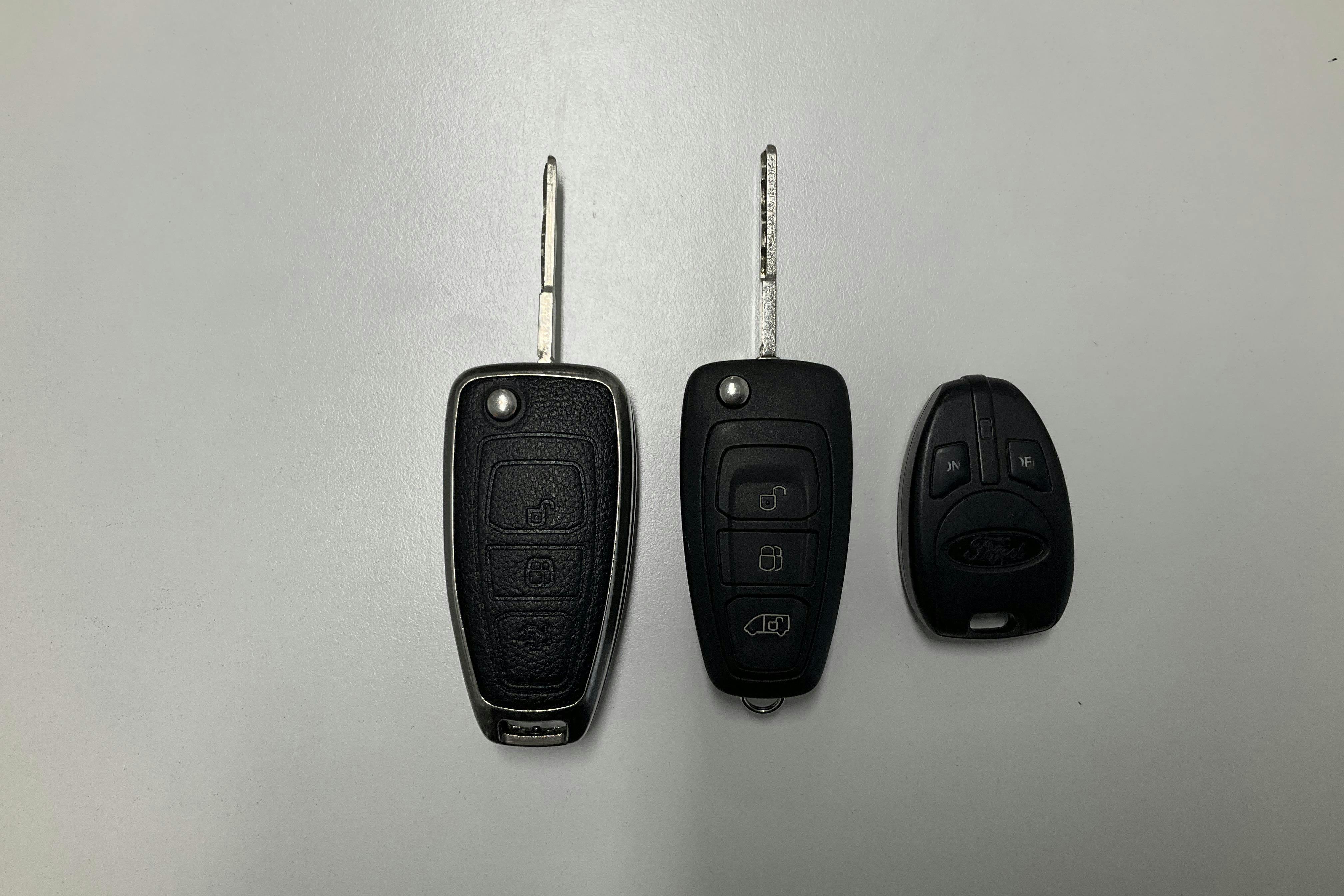 Presentation photo 13 of 13: Ford Transit Custom 340 (170hk) - 195 800 km - Automatic - blue - 2020