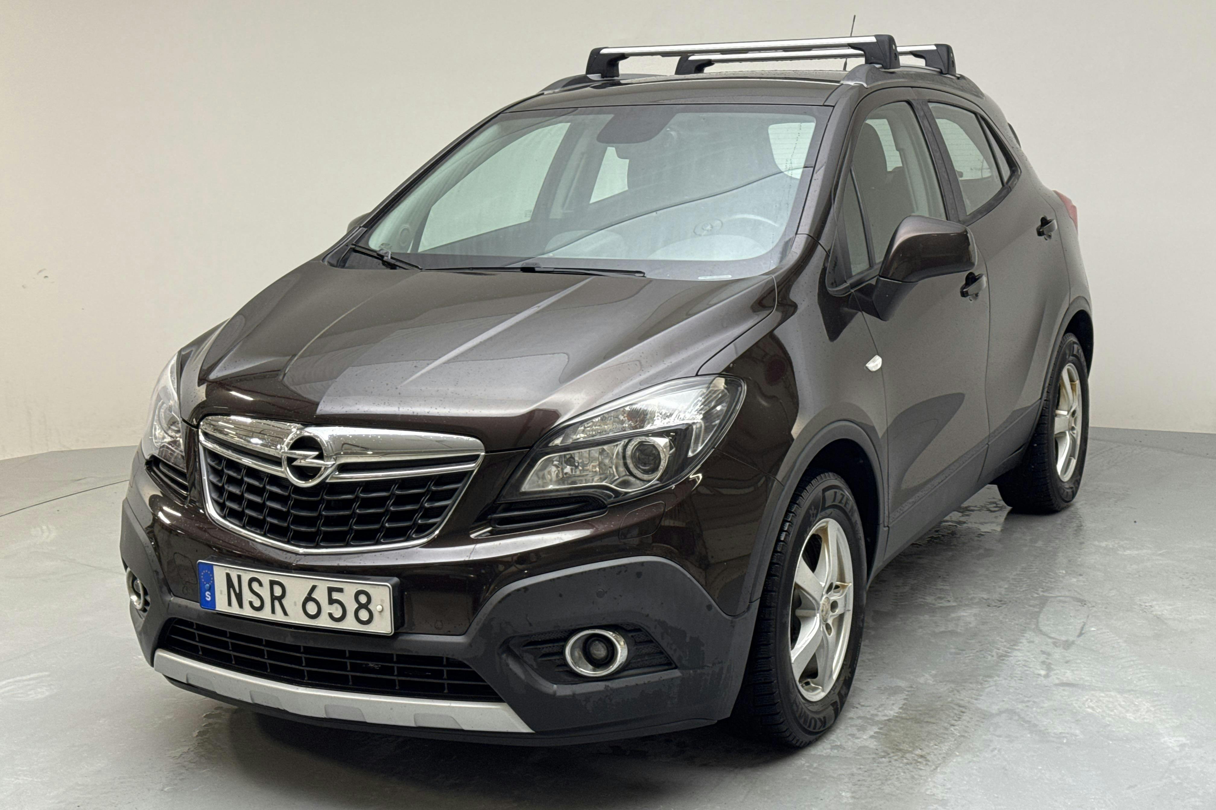 Presentation photo 1 of 13: Opel Mokka 1.4 Turbo ECOTEC (140hk) - 118 490 km - Manual - brown - 2015