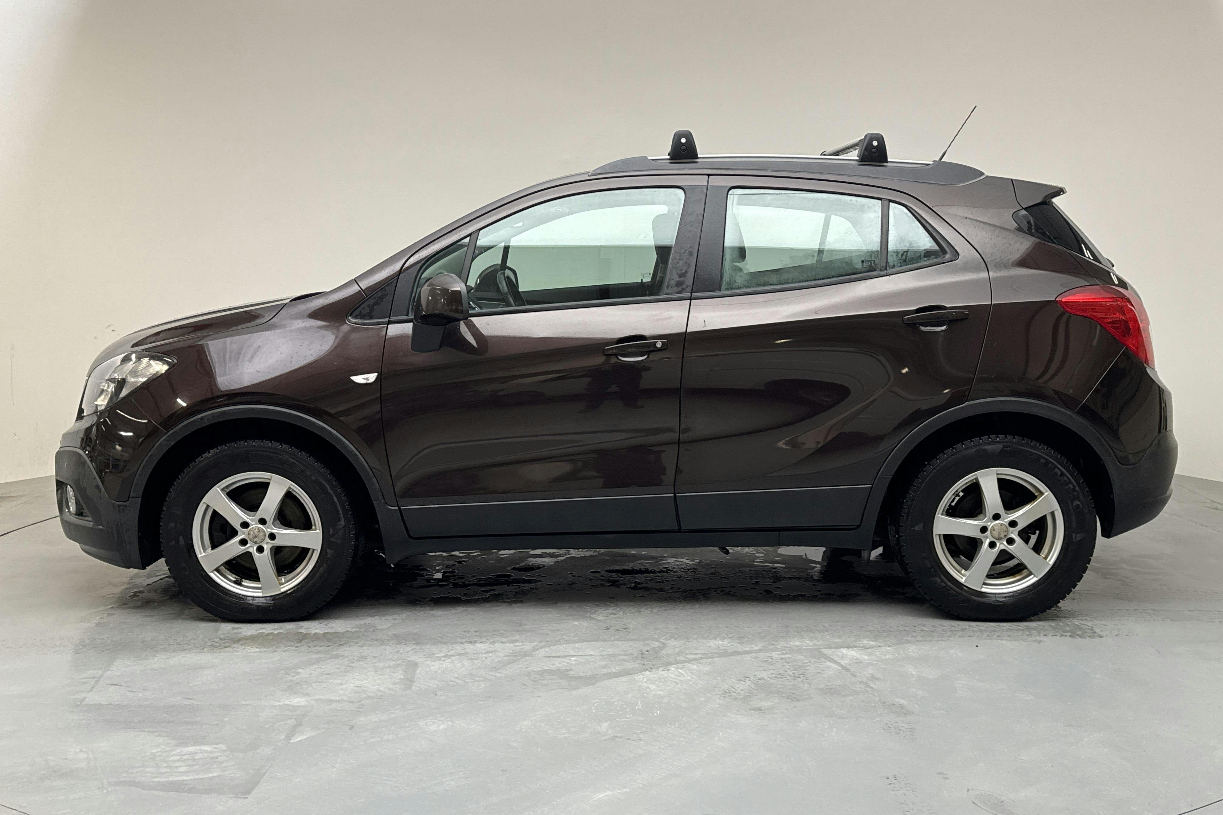 Presentation photo 2 of 13: Opel Mokka 1.4 Turbo ECOTEC (140hk) - 118 490 km - Manual - brown - 2015