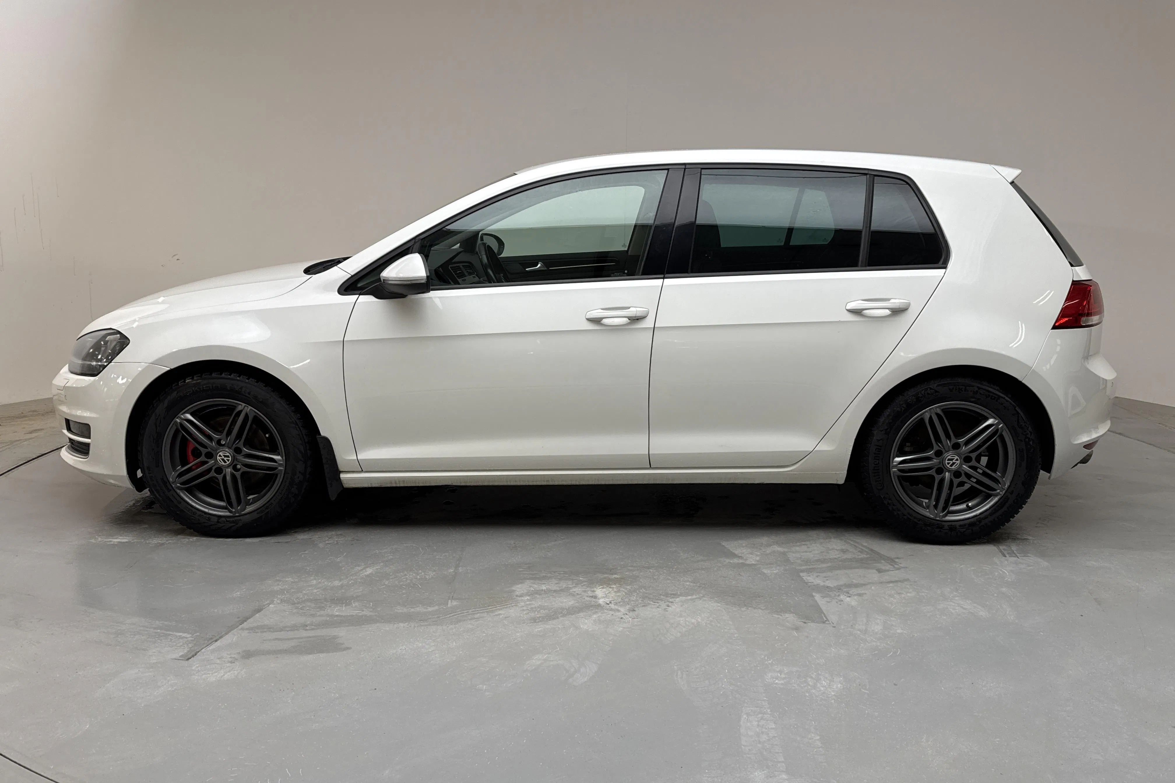 Presentation photo 2 of 12: VW Golf VII 1.4 TSI 5dr (140hk) - 204 010 km - Manual - white - 2014