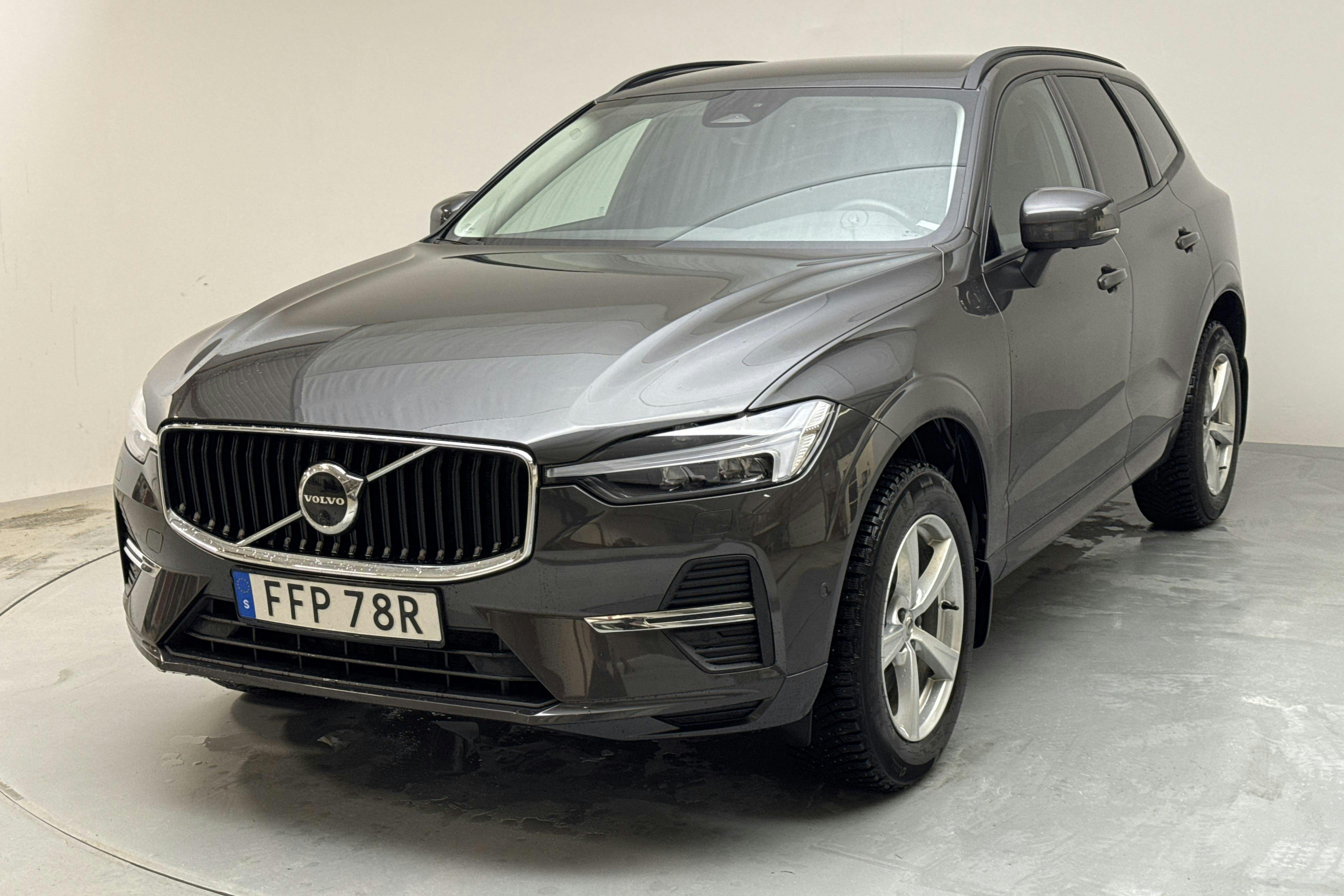 Presentation photo 1 of 16: Volvo XC60 B5 AWD Mildhybrid, Bensin (250hk) - 84 910 km - Automatic - Dark Grey - 2022