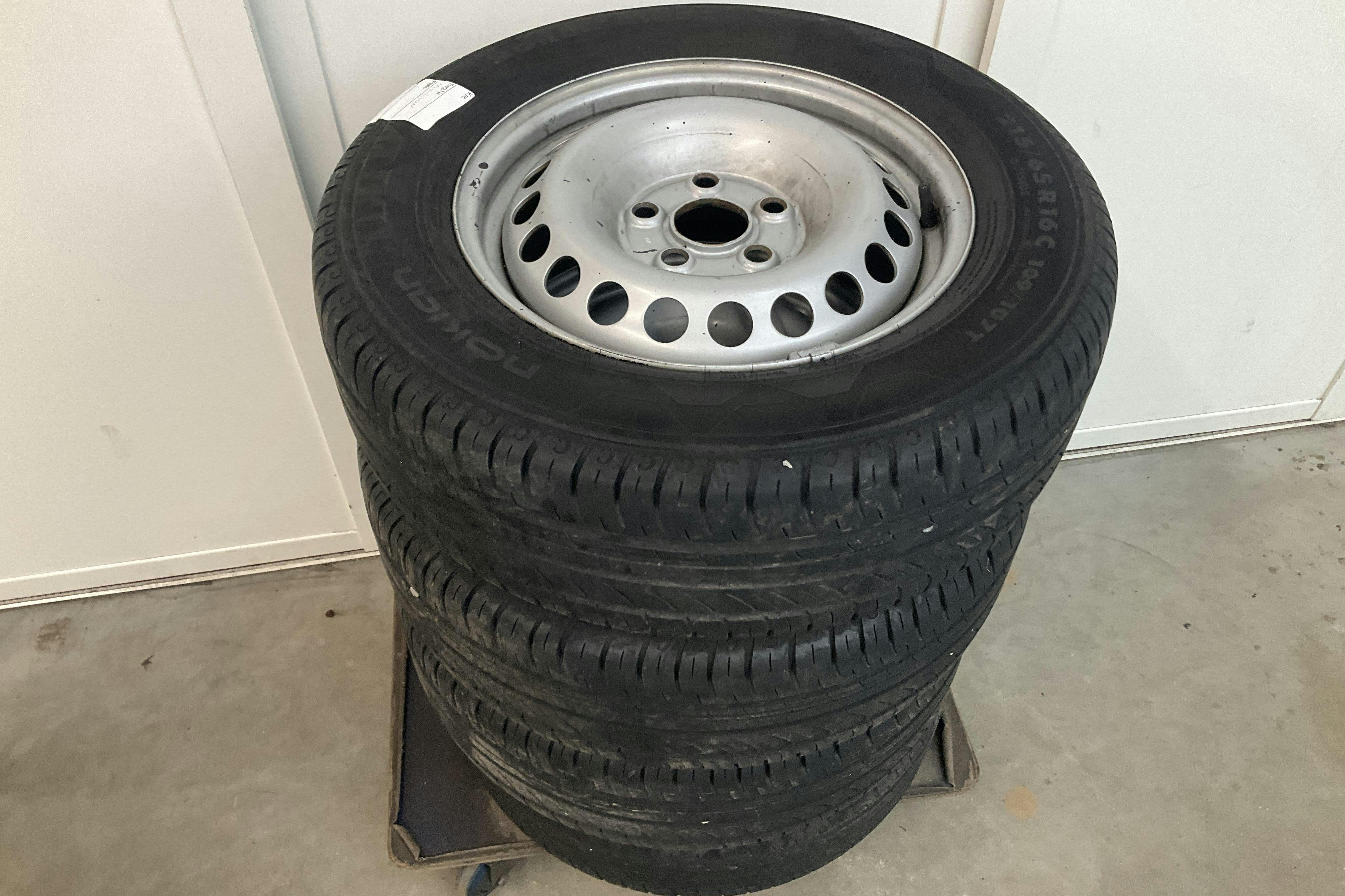 Presentationsfoto 12 av 12: VW Caravelle T6 2.0 TDI BMT (150hk) - 6 526 mil - Manuell - grå - 2019