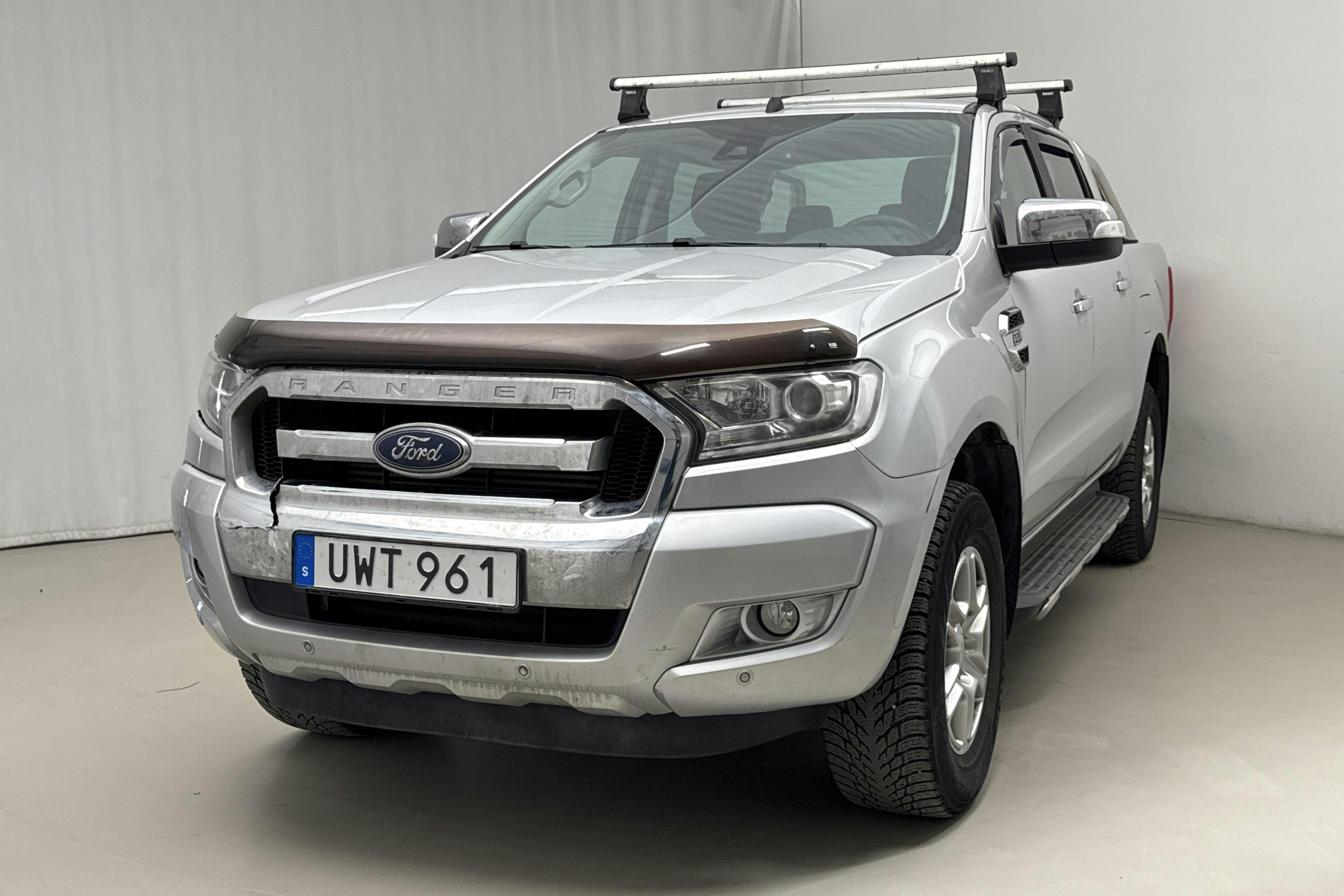 Presentation photo 1 of 14: Ford Ranger 3.2 TDCi 4WD (200hk) - 253 760 km - Automatic - gray - 2016