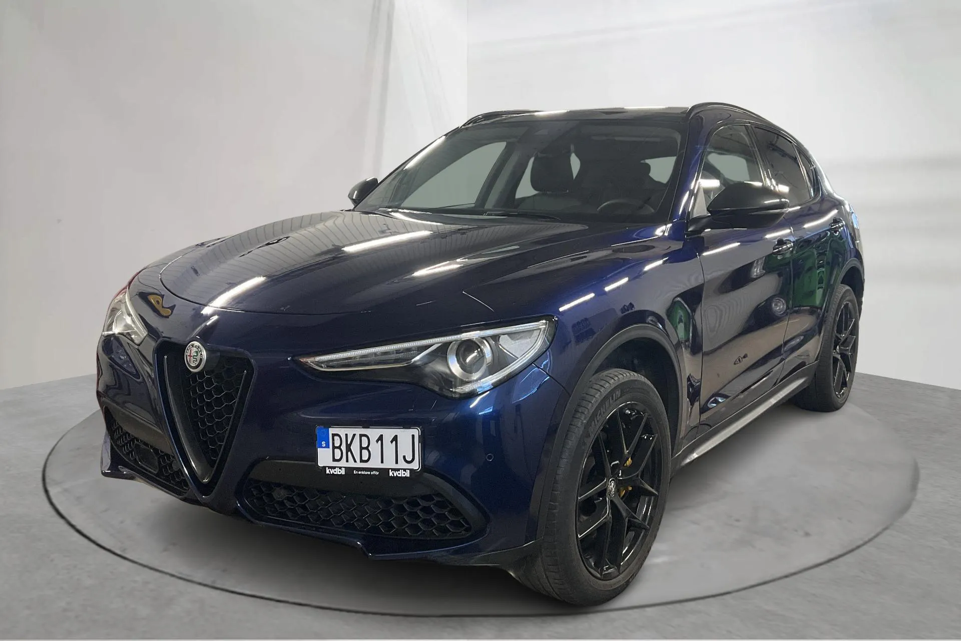 Presentation photo 1 of 16: Alfa Romeo Stelvio 2.0 AWD (280hk) - 87 350 km - Automatic - blue - 2019