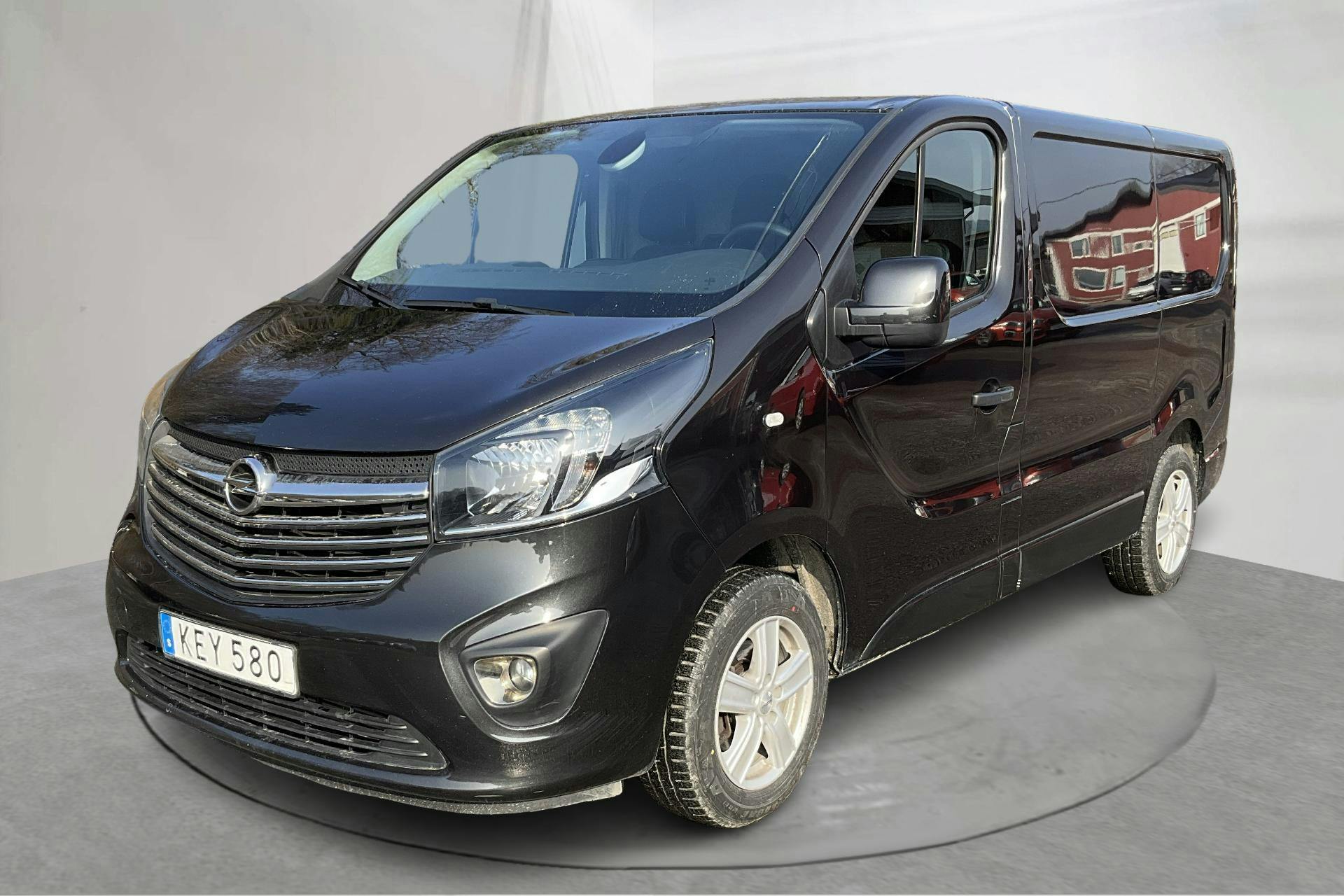 Zdjęcie prezentacyjne 1 z 15: Opel Vivaro 1.6 BITURBO (125hk) - 140 430 km - Manualna - czarny - 2018