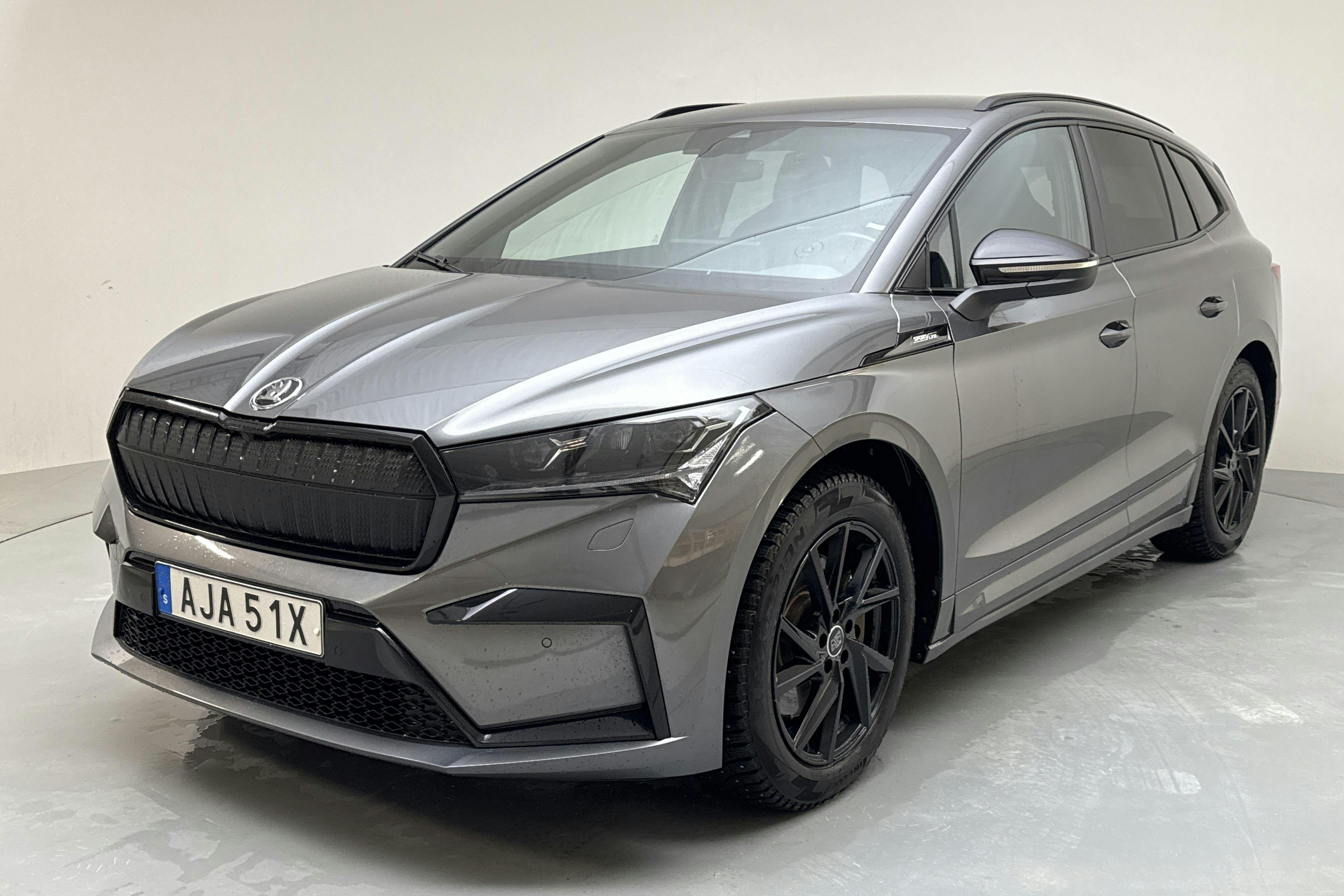 Presentationsfoto 1 av 17: Skoda Enyaq iV 80x (265hk) - 8 265 mil - Automat - grå - 2023