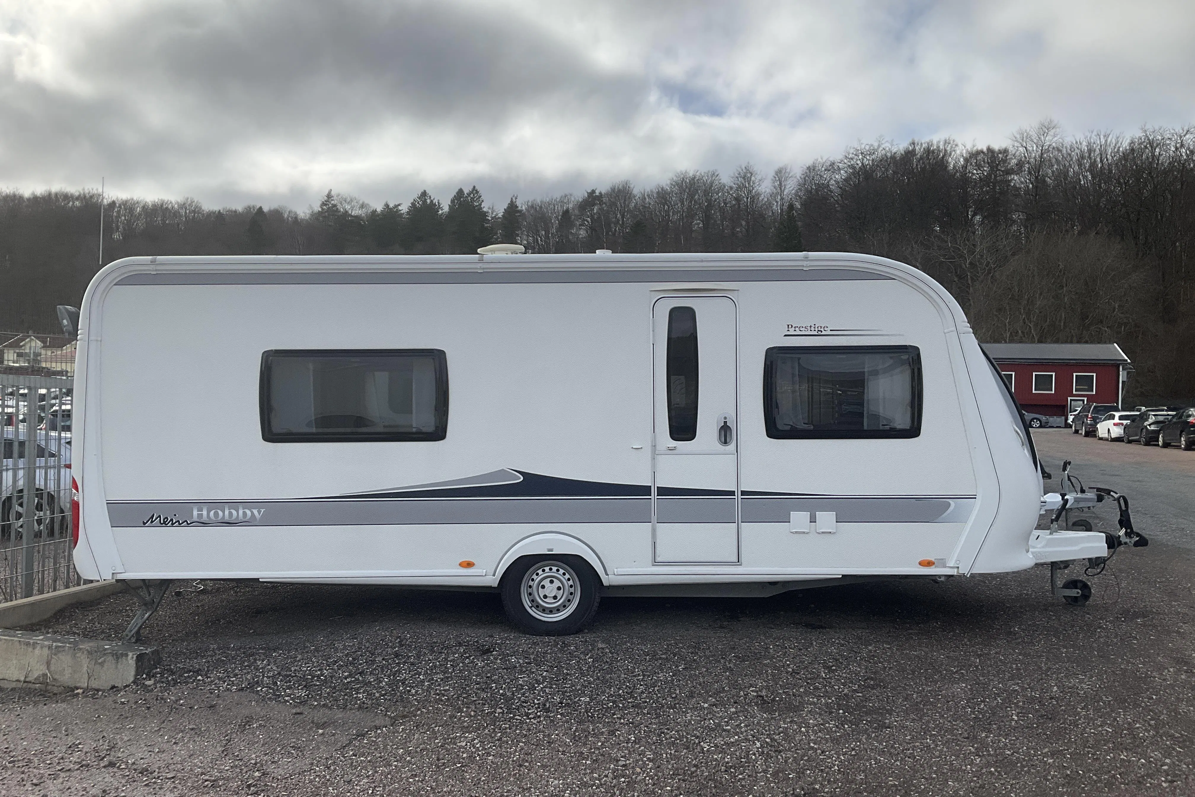 Presentationsfoto 2 av 21: Hobby 560 WLU Prestige Husvagn - 0 km - 2013