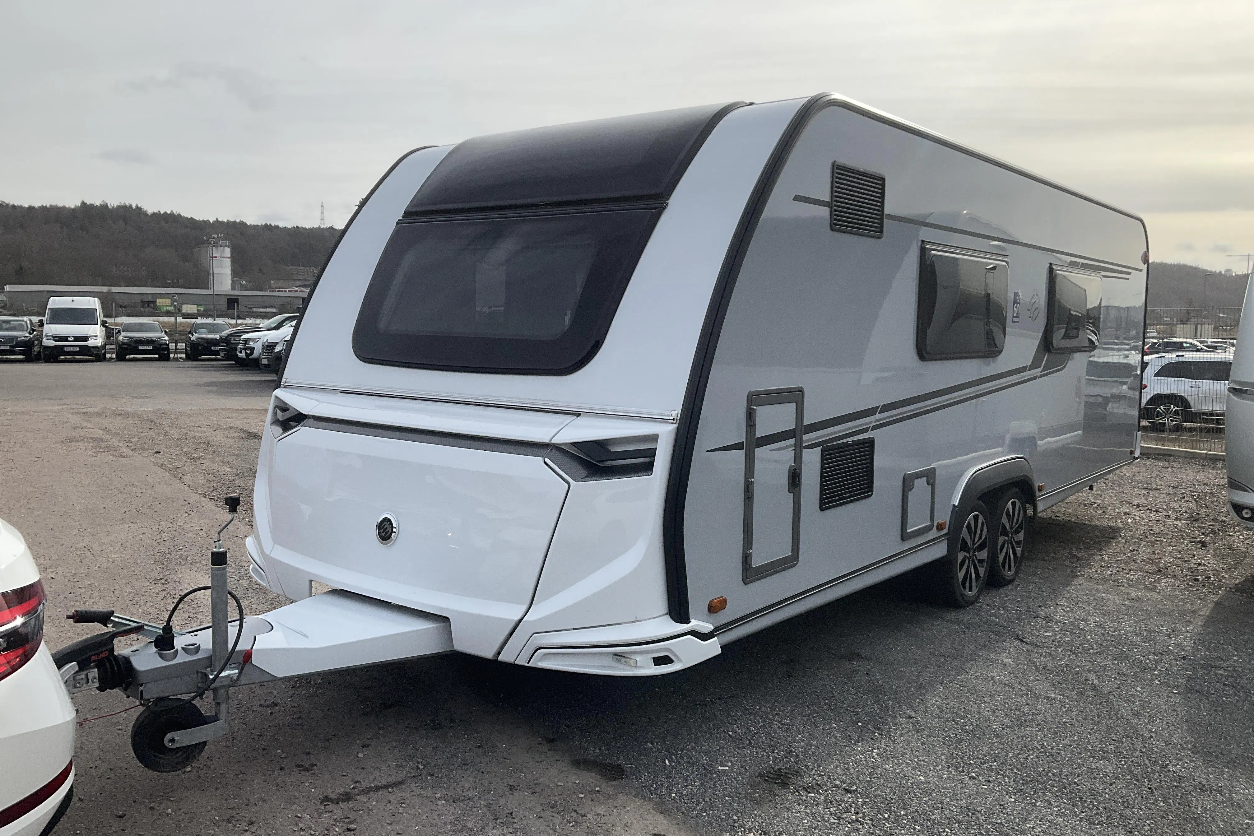 Presentationsfoto 2 av 30: KNAUS SUDWIND 650 PEB 60 YEARS Husvagn - 0 km - 2023