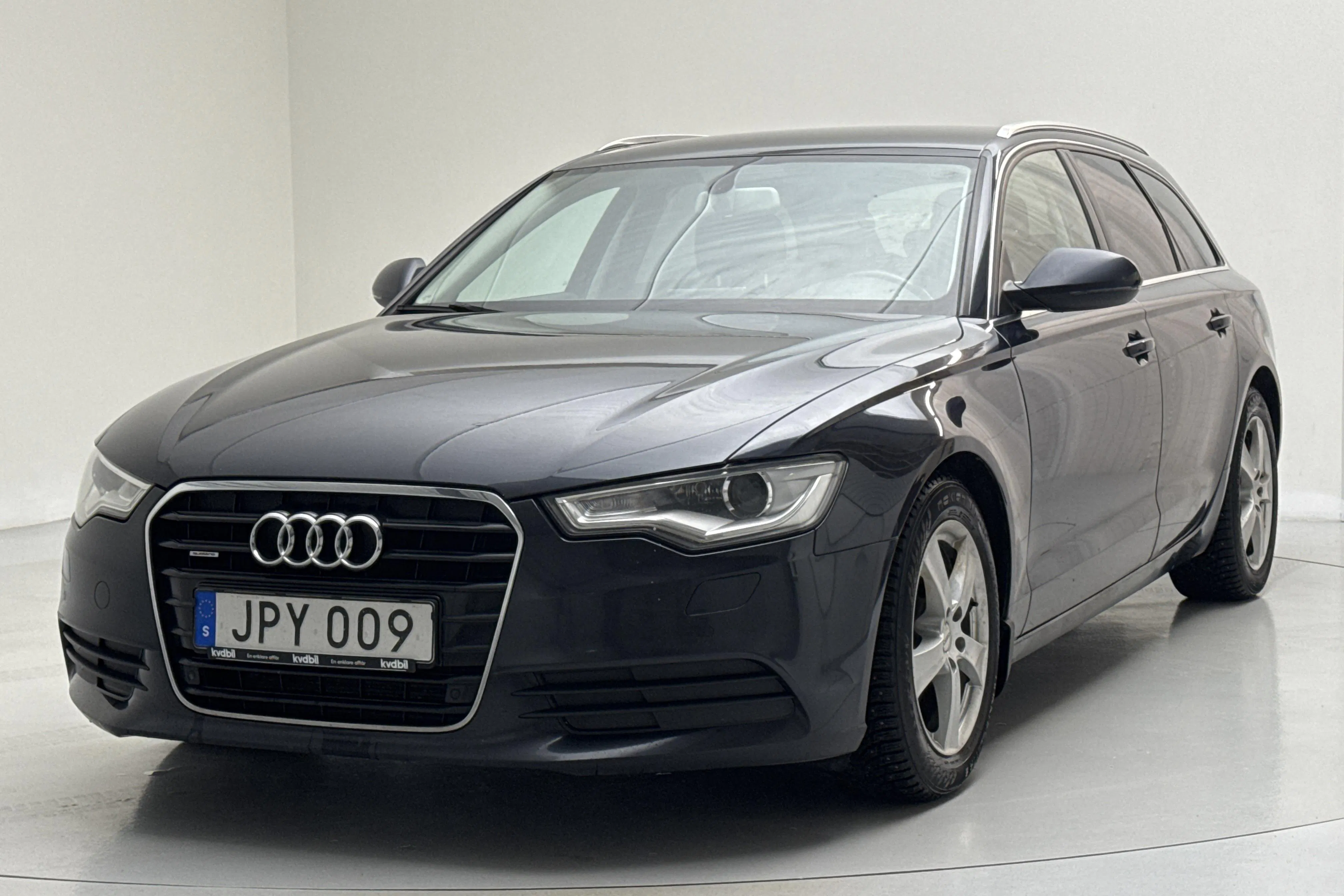 Presentation photo 1 of 13: Audi A6 3.0 TDI Avant quattro (204hk) - 246 370 km - Automatic - blue - 2014