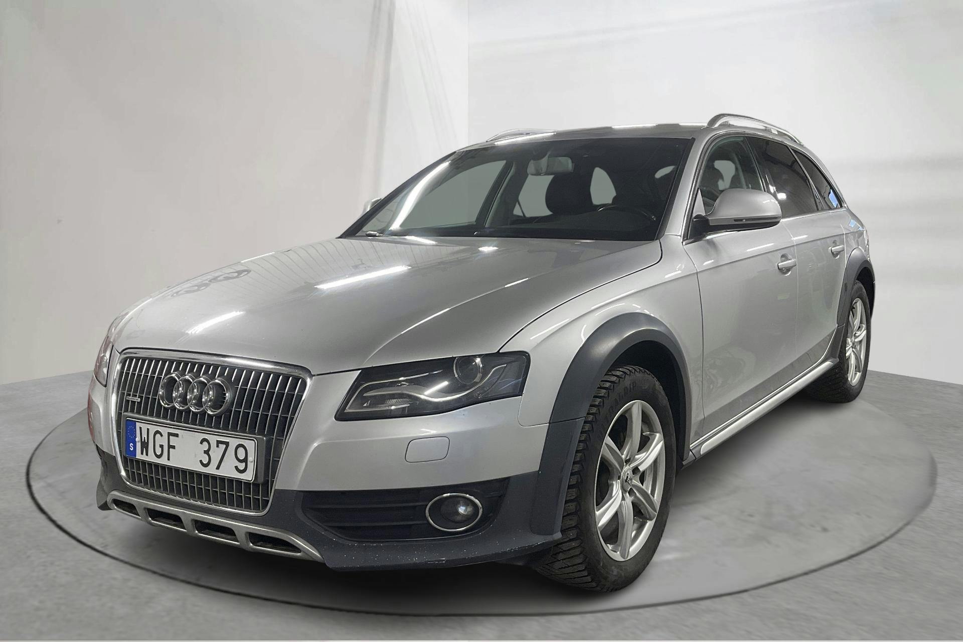 Zdjęcie prezentacyjne 1 z 14: Audi A4 Allroad 2.0 TDI Avant quattro (170hk) - 246 020 km - Manualna - srebro - 2010