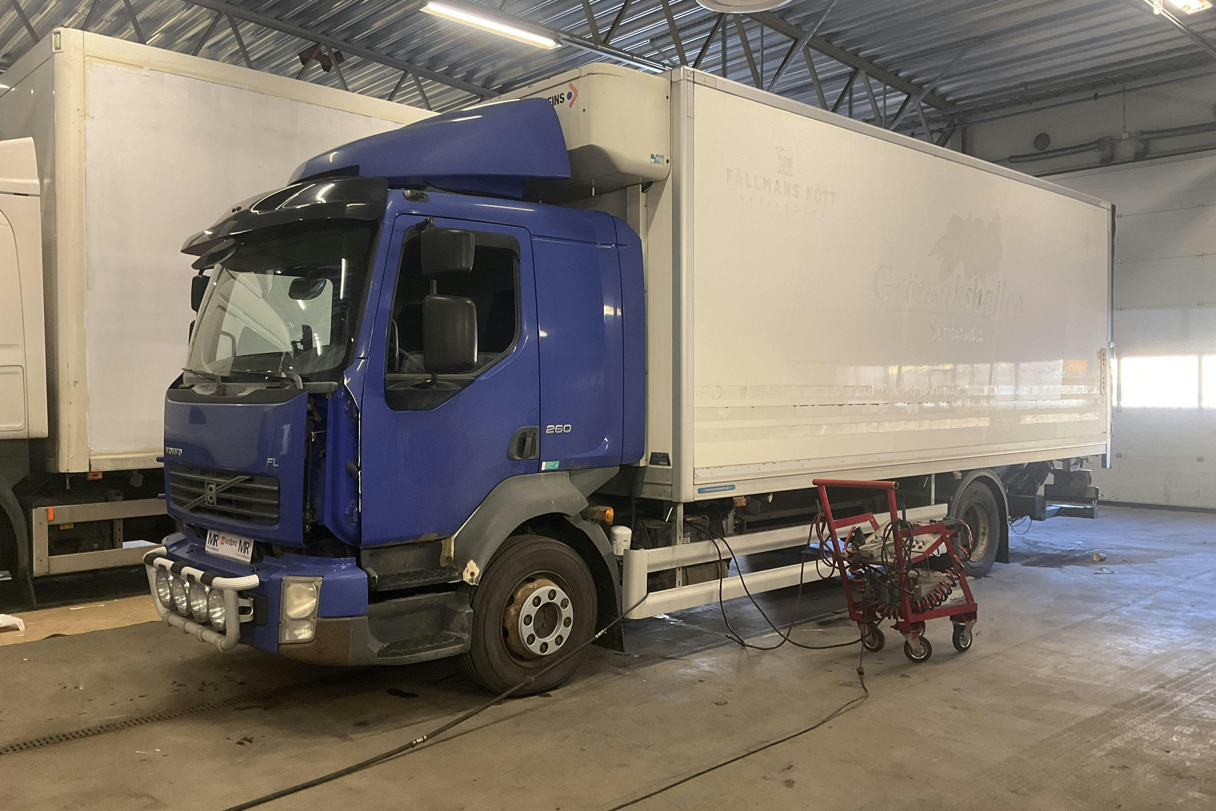 Presentationsfoto 1 av 50: Volvo FL260 - 553 835 km - Automat - 2013