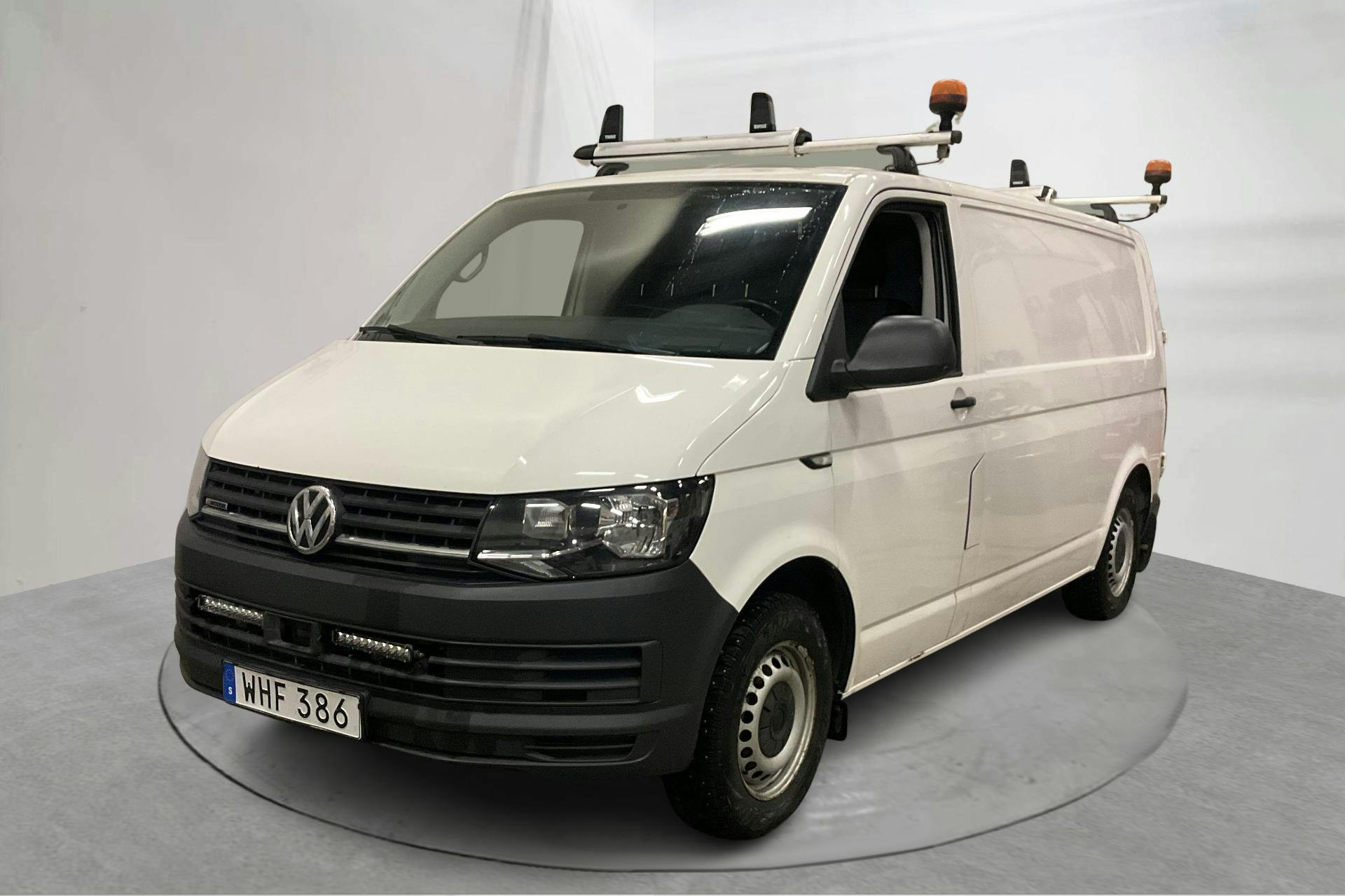 Presentation photo 1 of 16: VW Transporter T6 2.0 TDI BMT Skåp 4MOTION (150hk) - 197 330 km - Manual - white - 2018