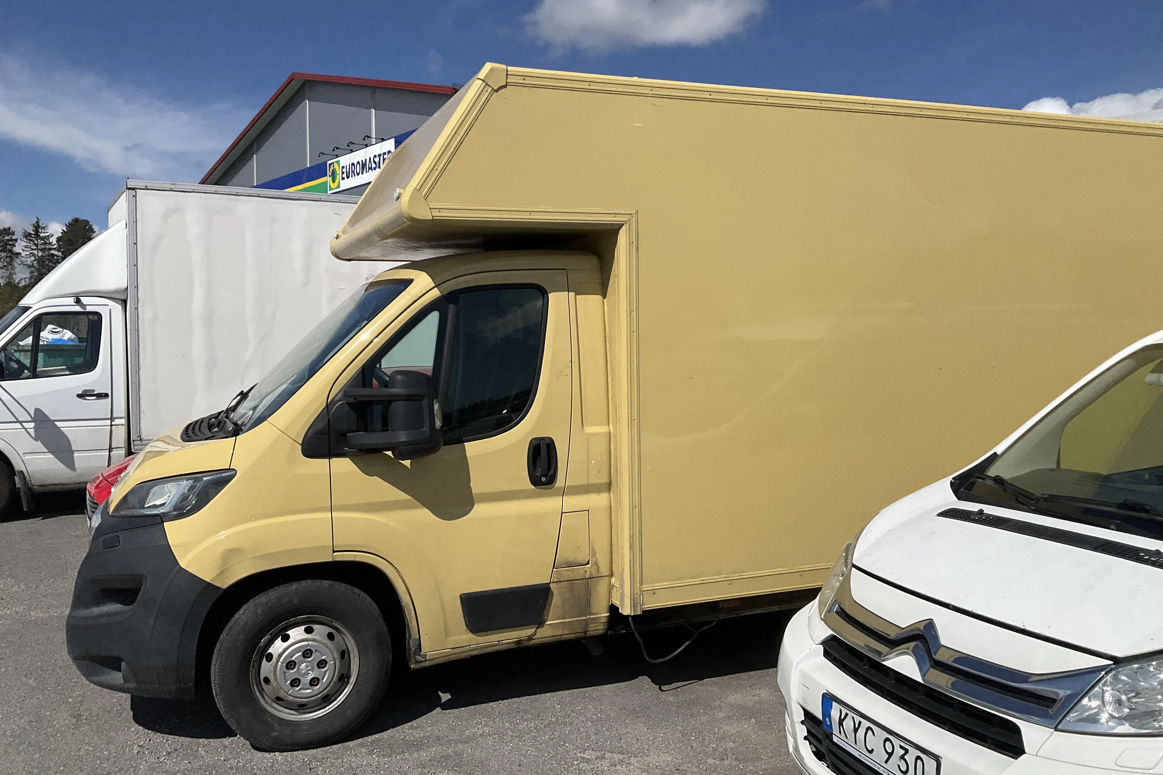 Presentationsfoto 2 av 11: Peugeot Boxer 335 2.0 BlueHDI Volymskåp (163hk) - 13 982 mil - Manuell - vit - 2018