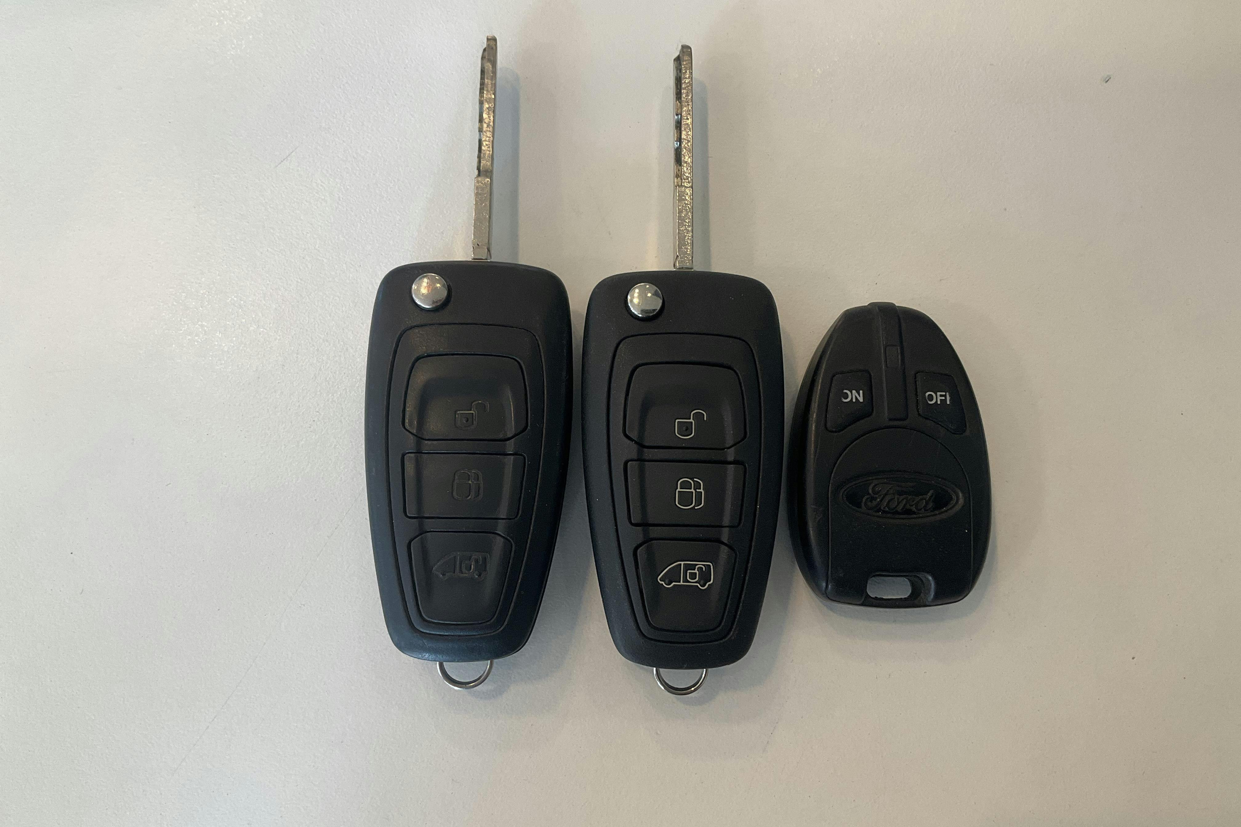 Presentation photo 13 of 13: Ford Transit 350 2.0 TDCi AWD Skåp (130hk) - 126 560 km - Manual - white - 2020