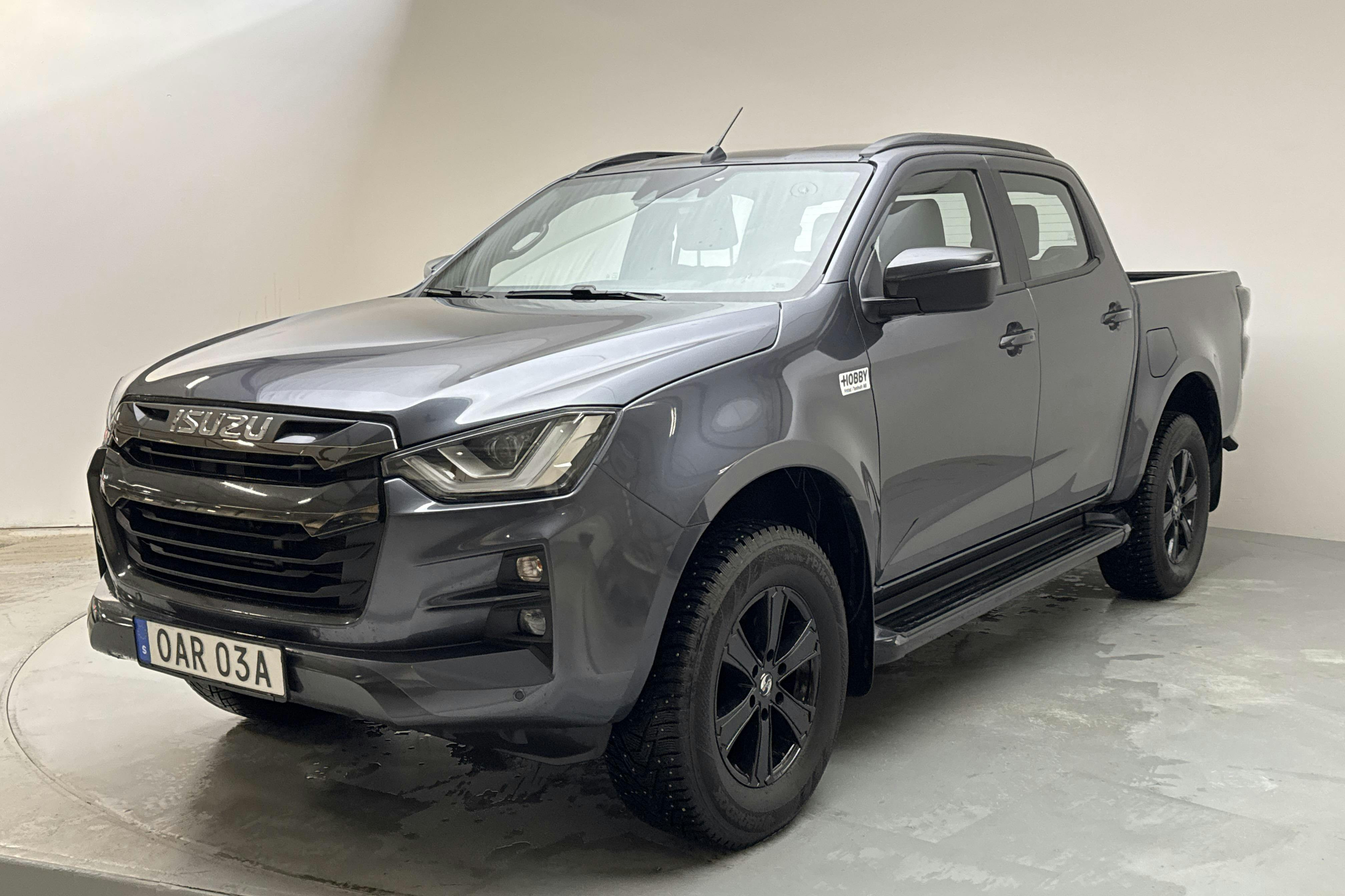 Presentation photo 1 of 14: Isuzu D-MAX 1.9 DDI 4WD (164hk) - 47 370 km - Automatic - gray - 2023